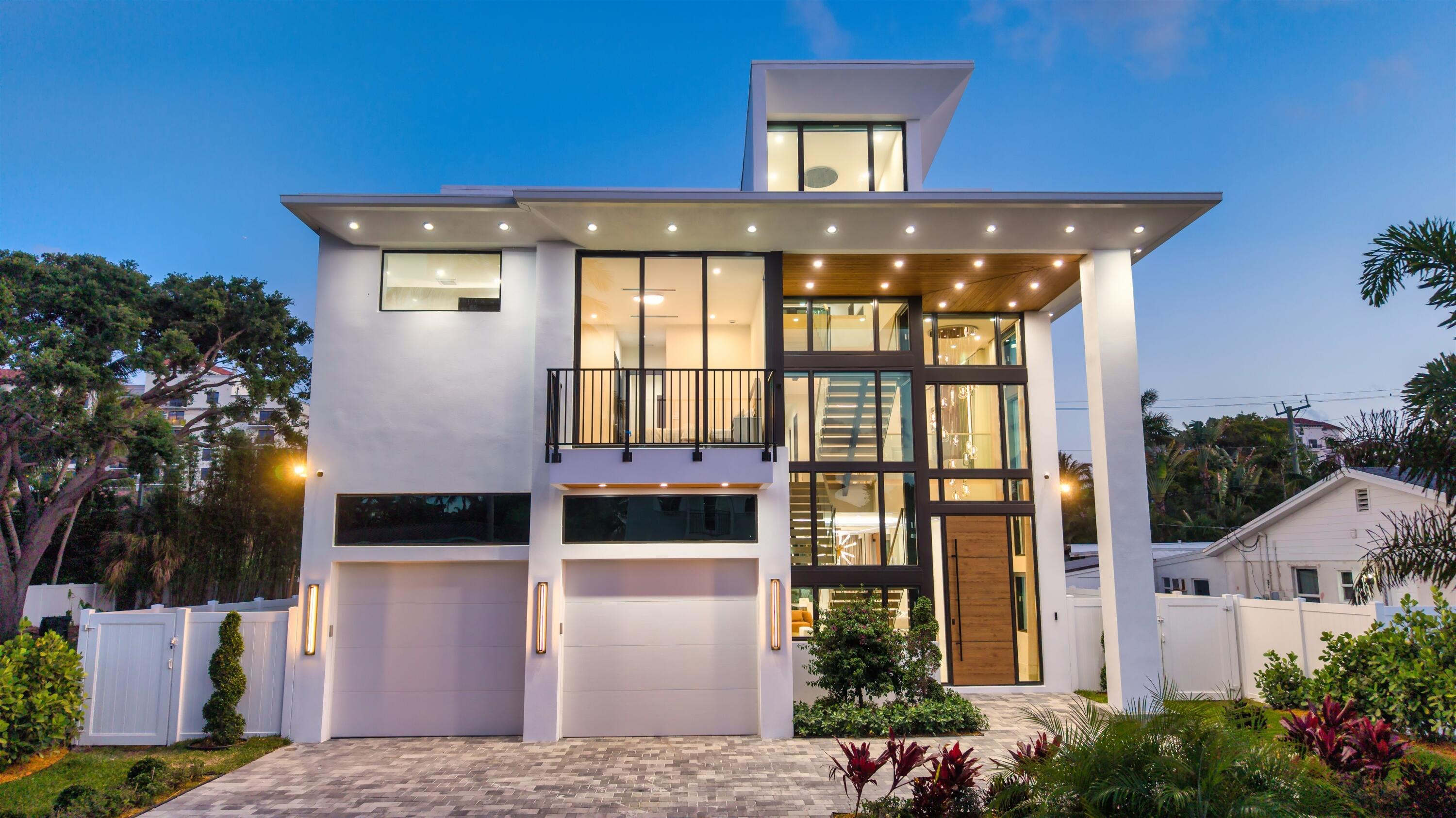 KINGS COURT - Residential