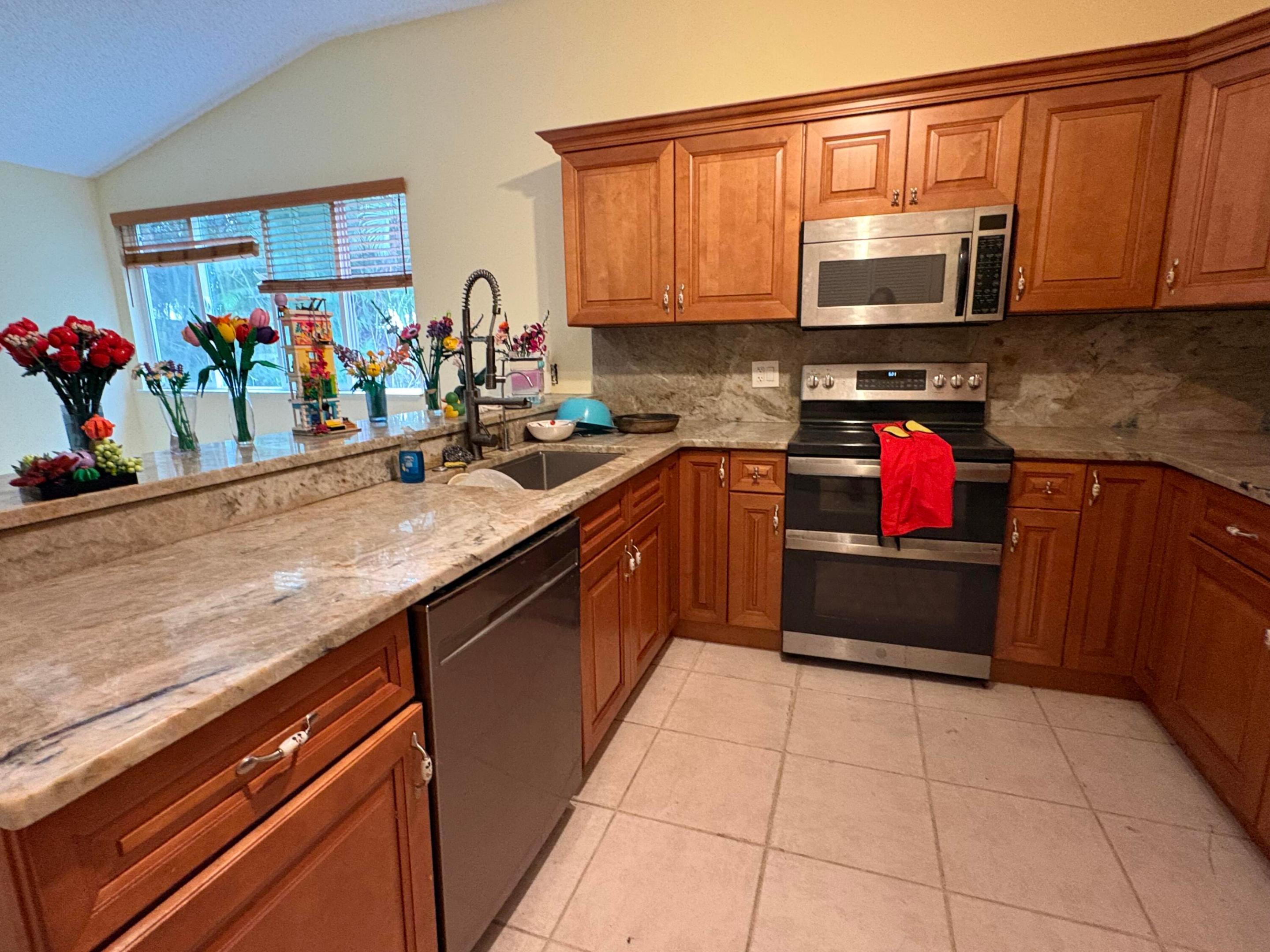 INDIAN WELLS - Residential