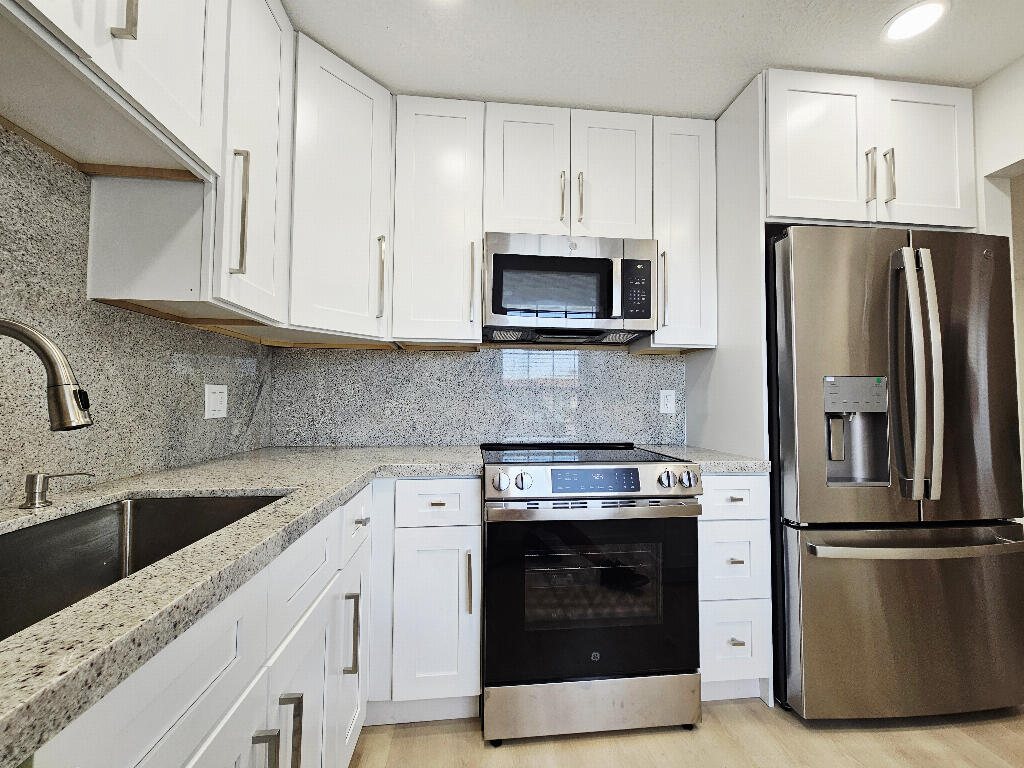 COVERED BRIDGE CONDO - Residential