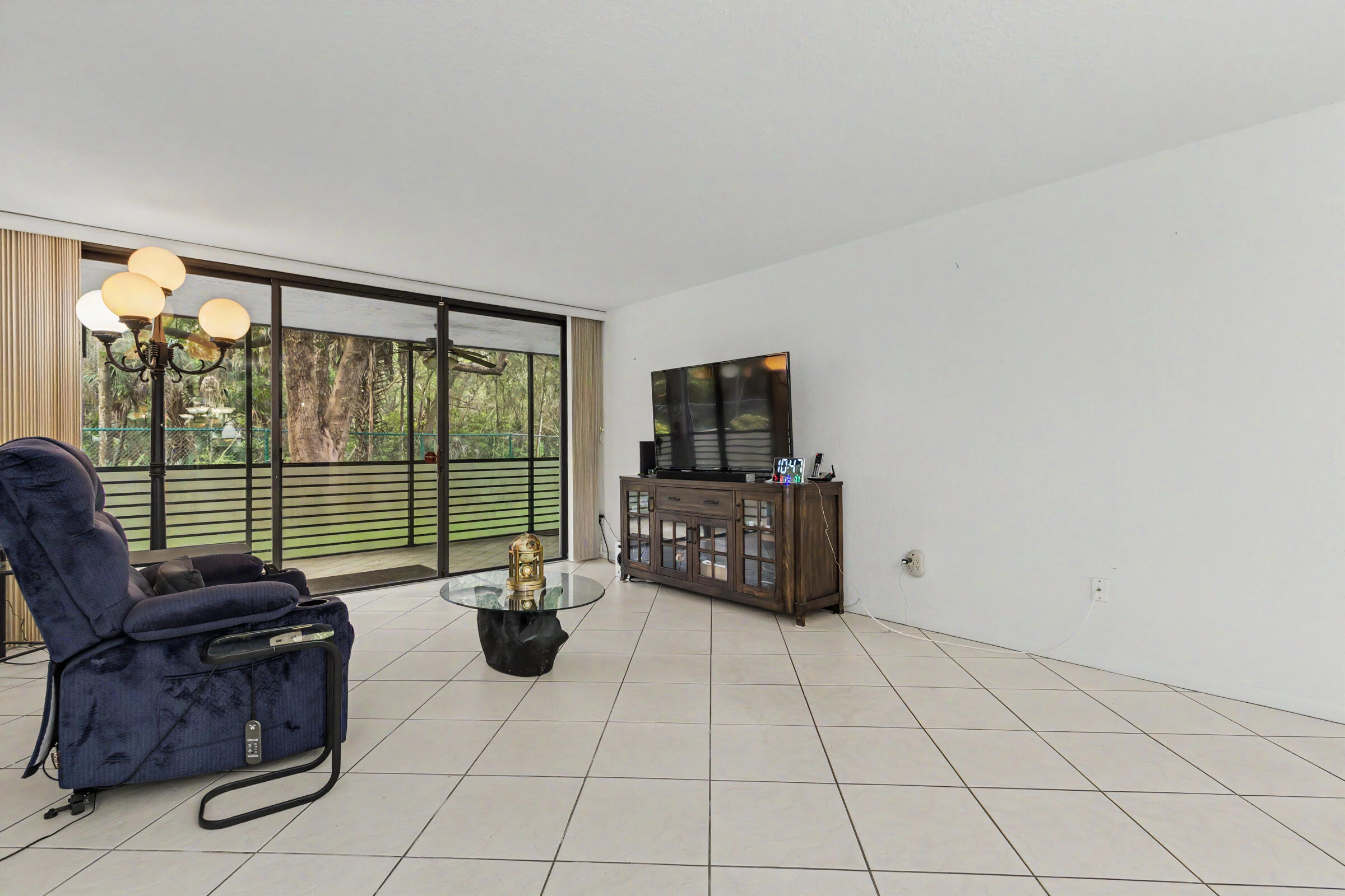 BONAIRE AT WOODMONT NO 5-B - Residential