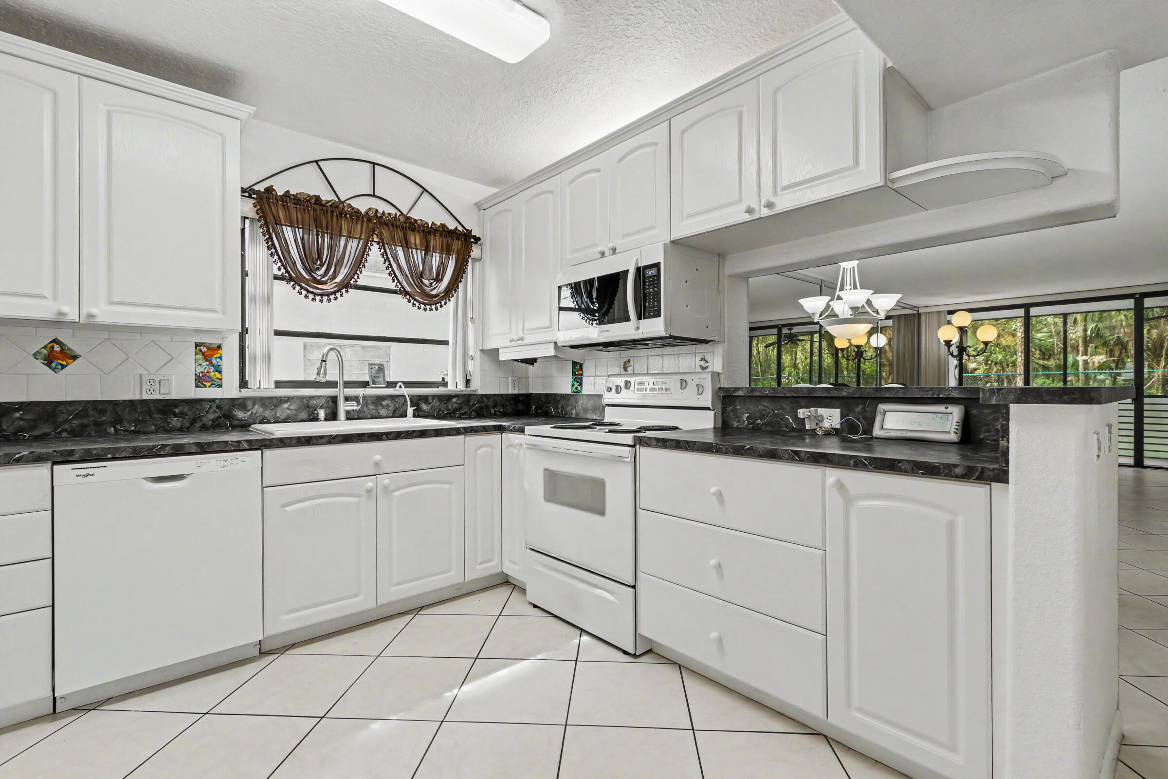 BONAIRE AT WOODMONT NO 5-B - Residential