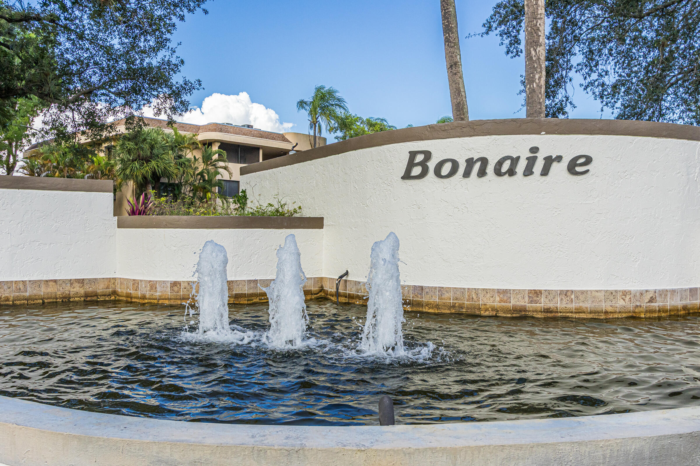 BONAIRE AT WOODMONT NO 5-B - Residential
