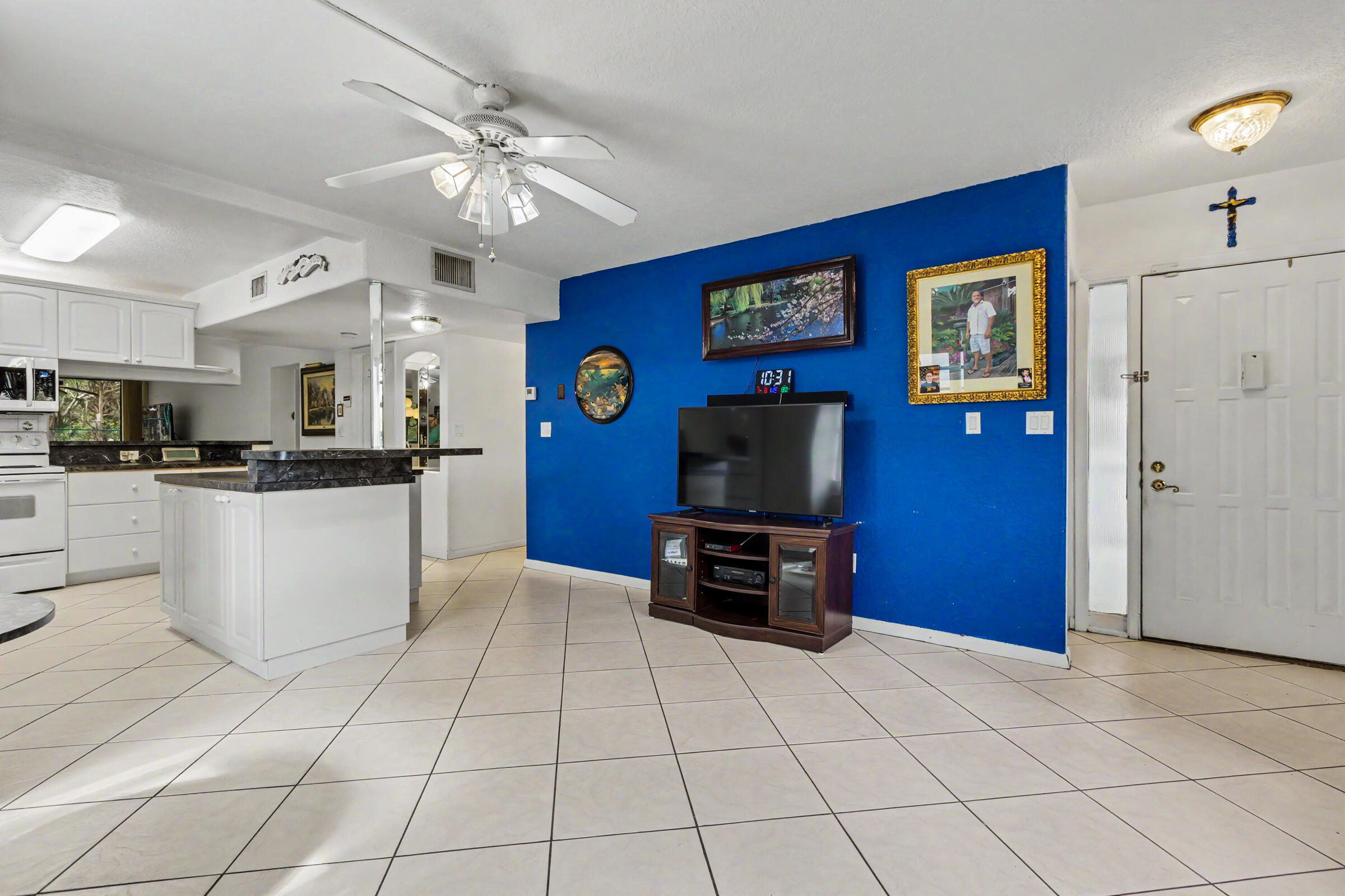 BONAIRE AT WOODMONT NO 5-B - Residential