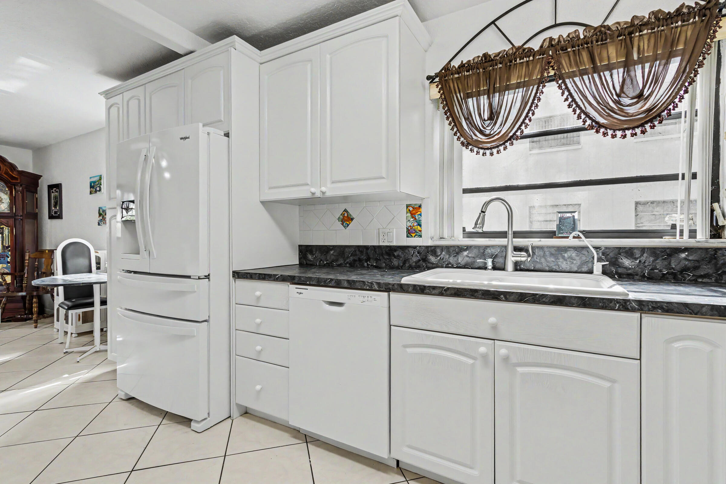 BONAIRE AT WOODMONT NO 5-B - Residential