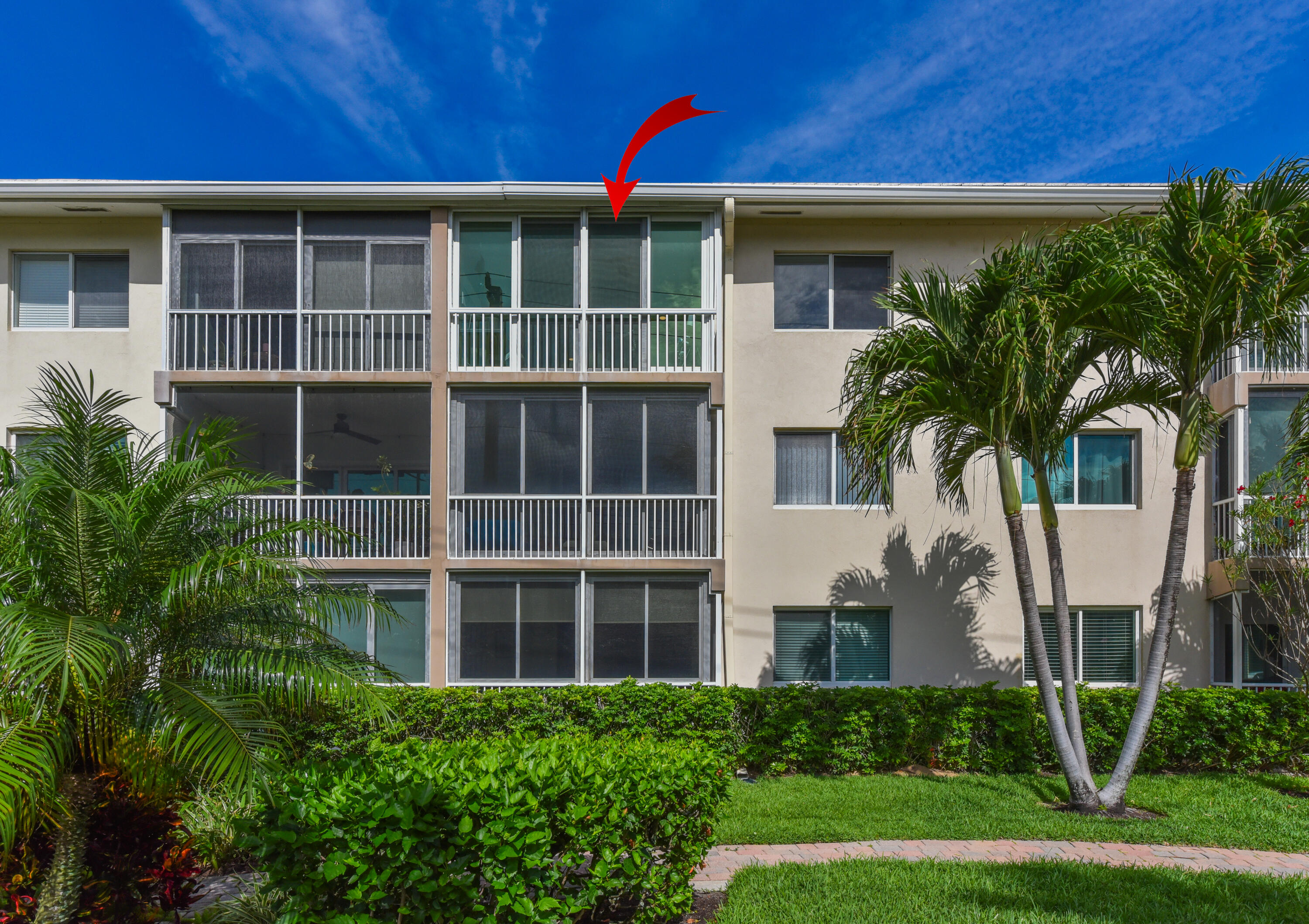 WELLINGTON ARMS CONDOS - Residential
