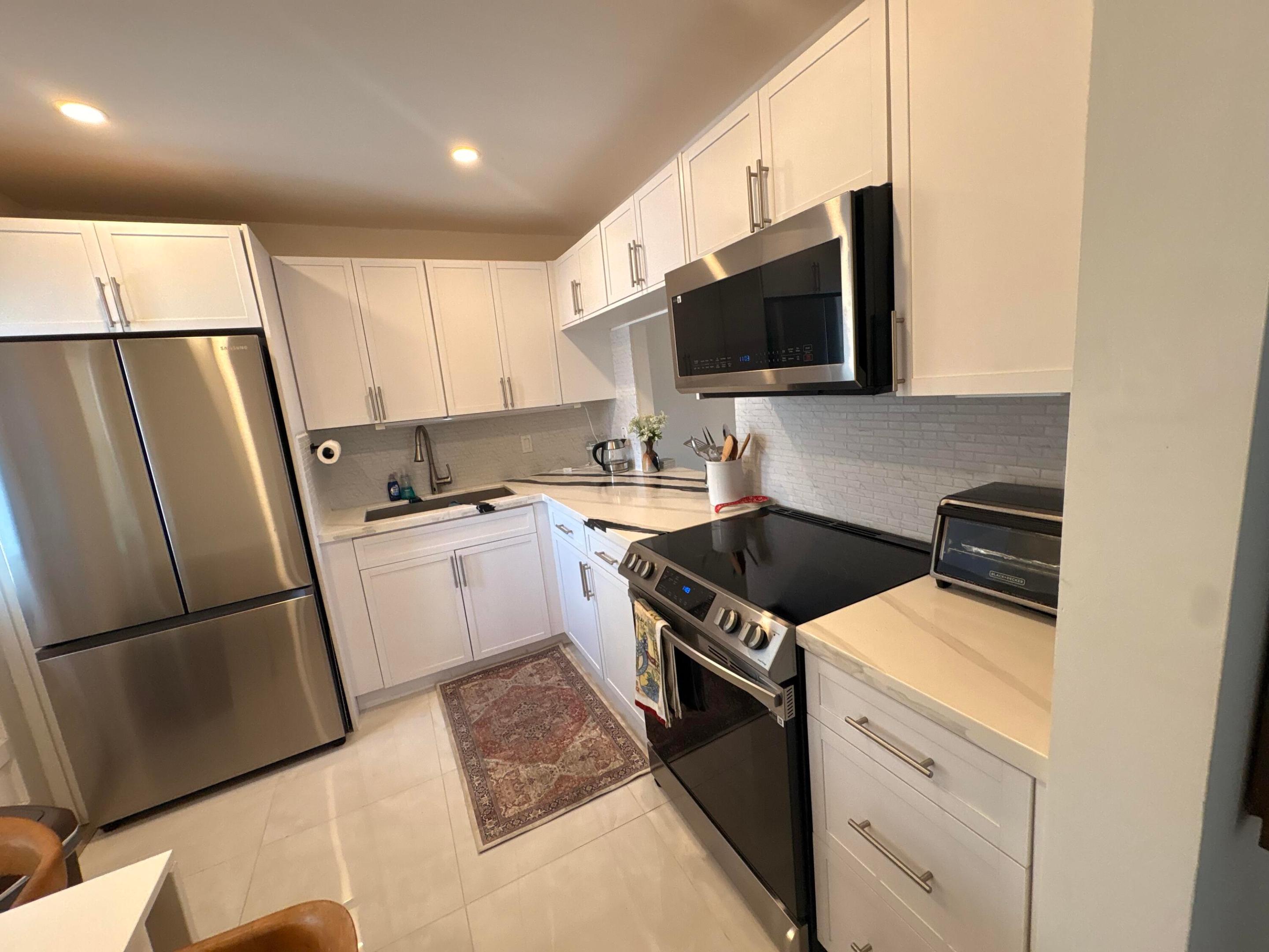 DANIANS CONDOMINIUM NO 2 - Residential Lease