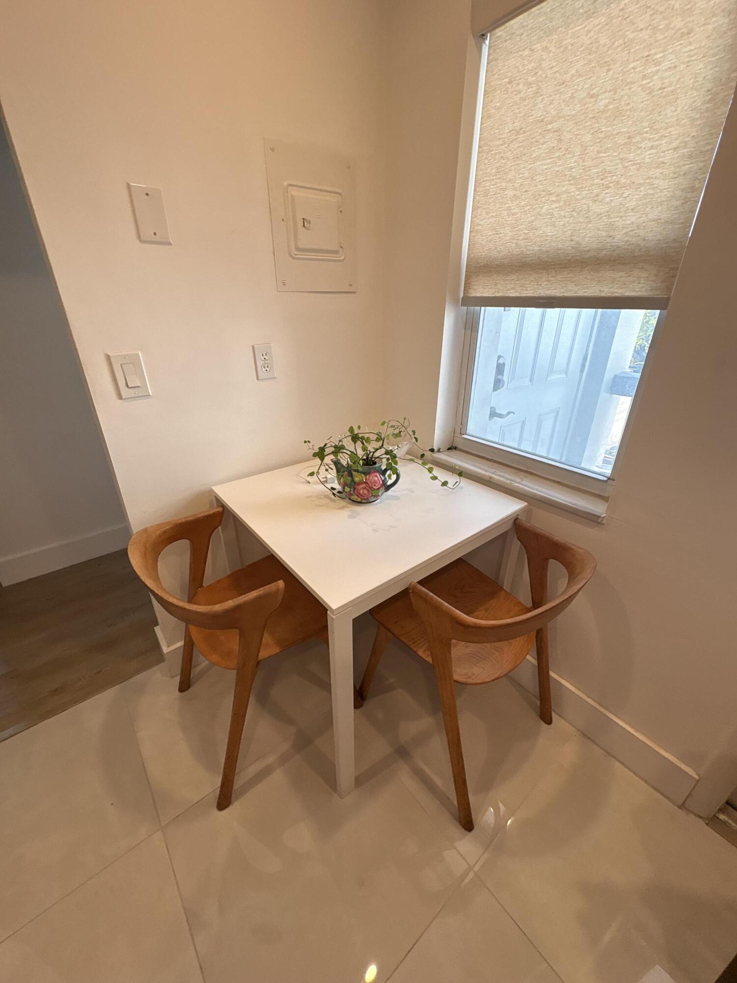 DANIANS CONDOMINIUM NO 2 - Residential Lease