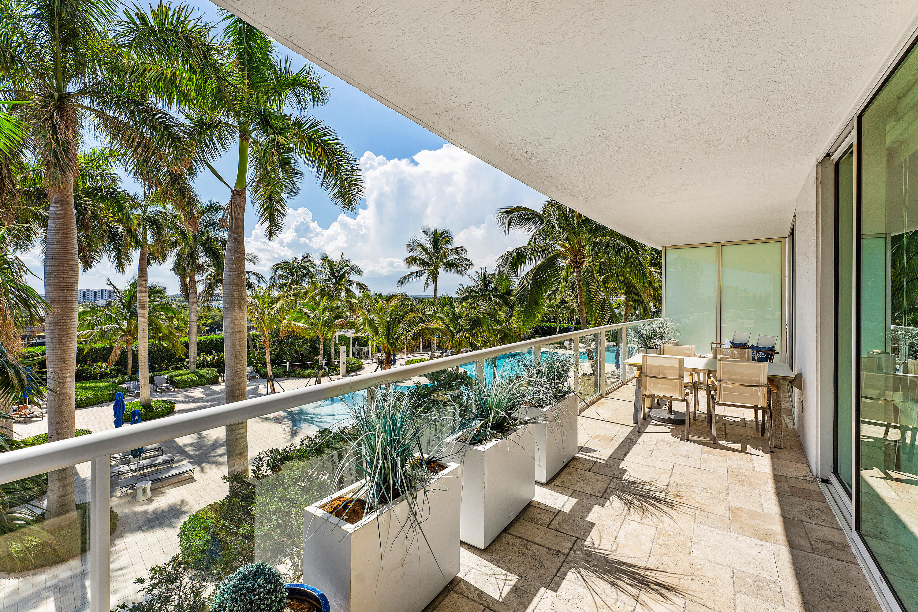 PLAZA AT OCEANSIDE (THE) CONDO - Residential