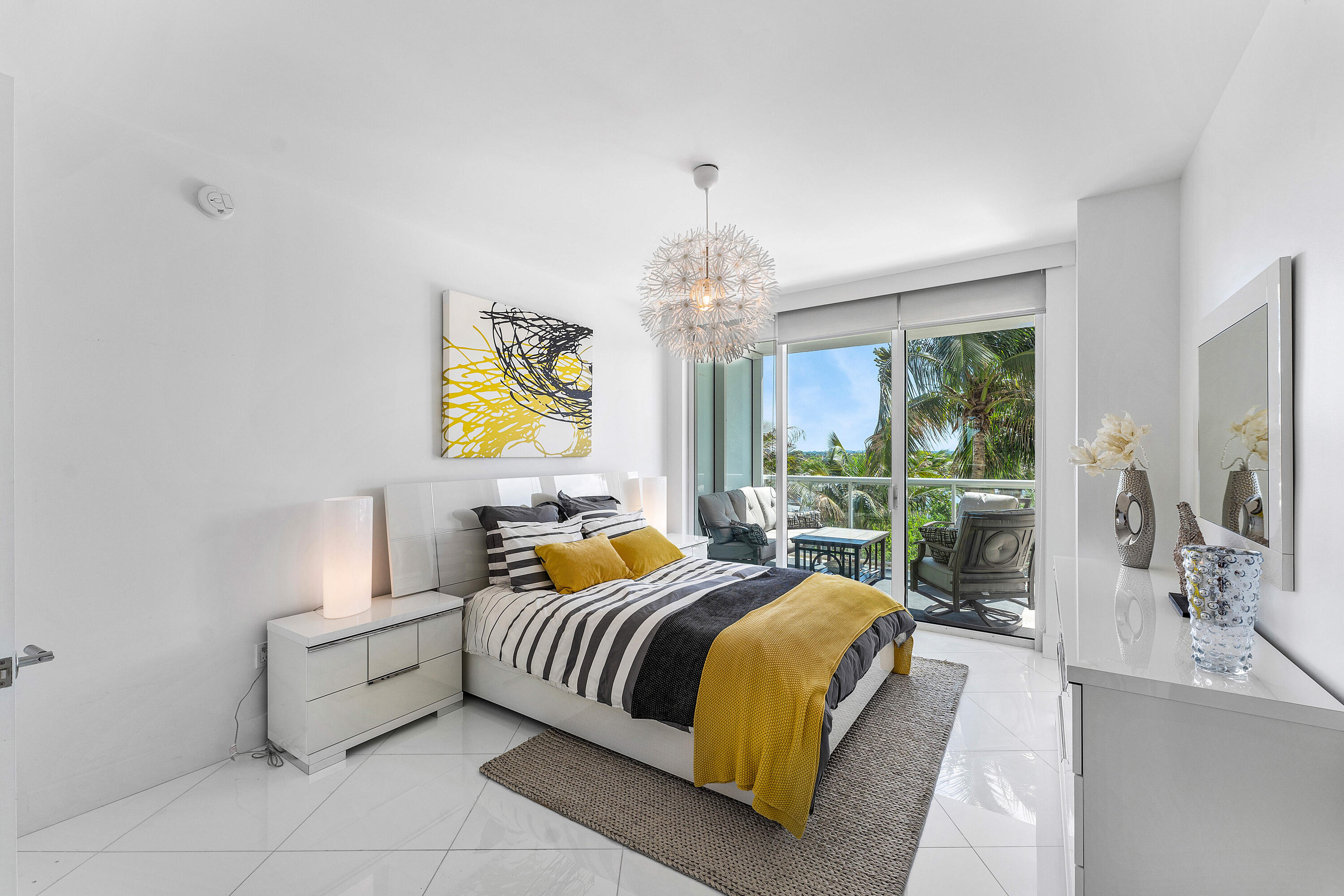 PLAZA AT OCEANSIDE (THE) CONDO - Residential