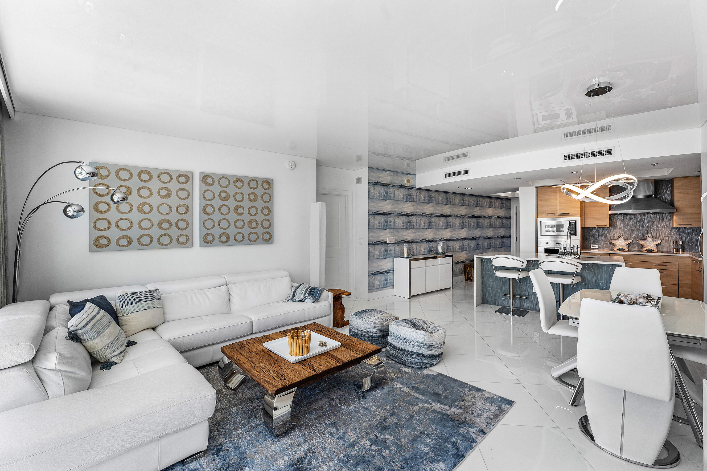 PLAZA AT OCEANSIDE (THE) CONDO - Residential