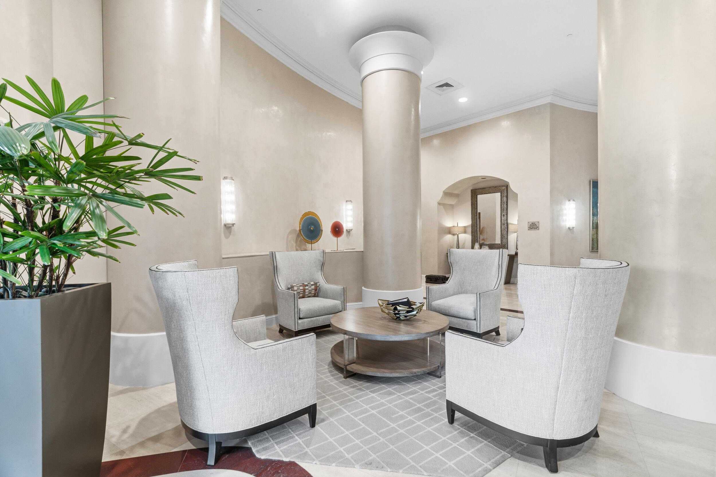 TOSCANA SOUTH TOWER III - Residential