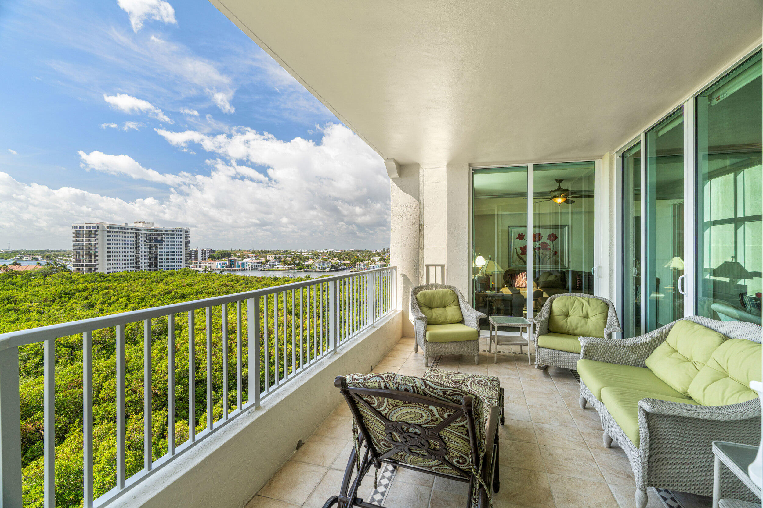 TOSCANA SOUTH TOWER III - Residential