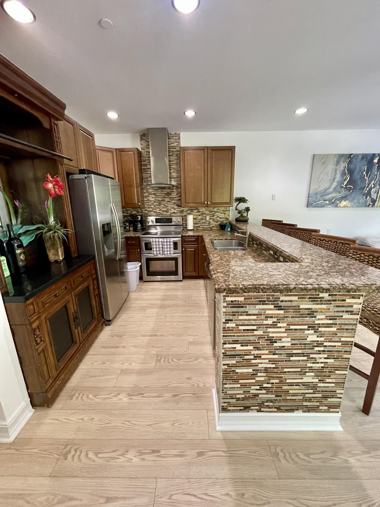 VICTORIA PARK CORR AMEN PLAT - Residential Lease