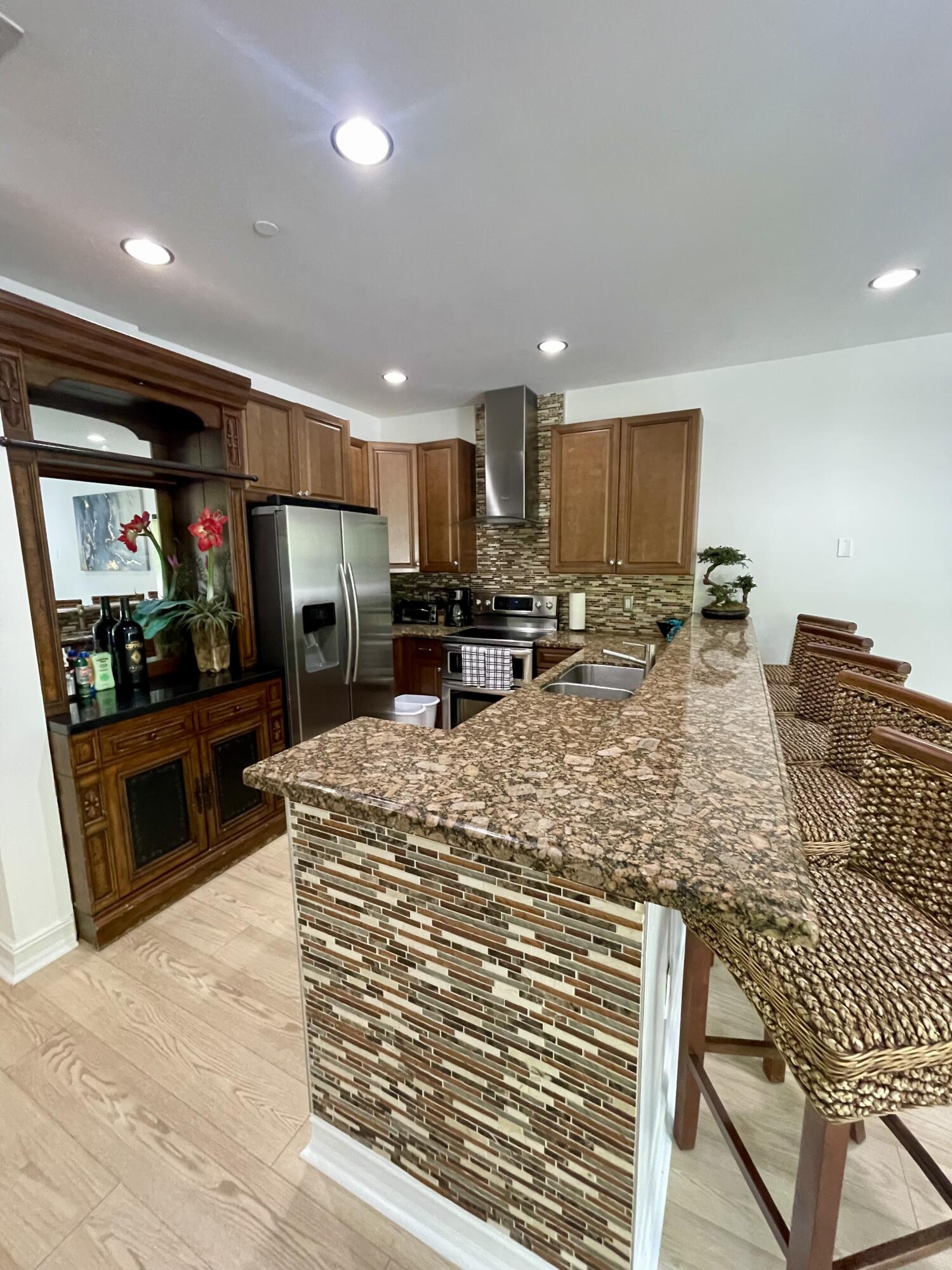 VICTORIA PARK CORR AMEN PLAT - Residential Lease
