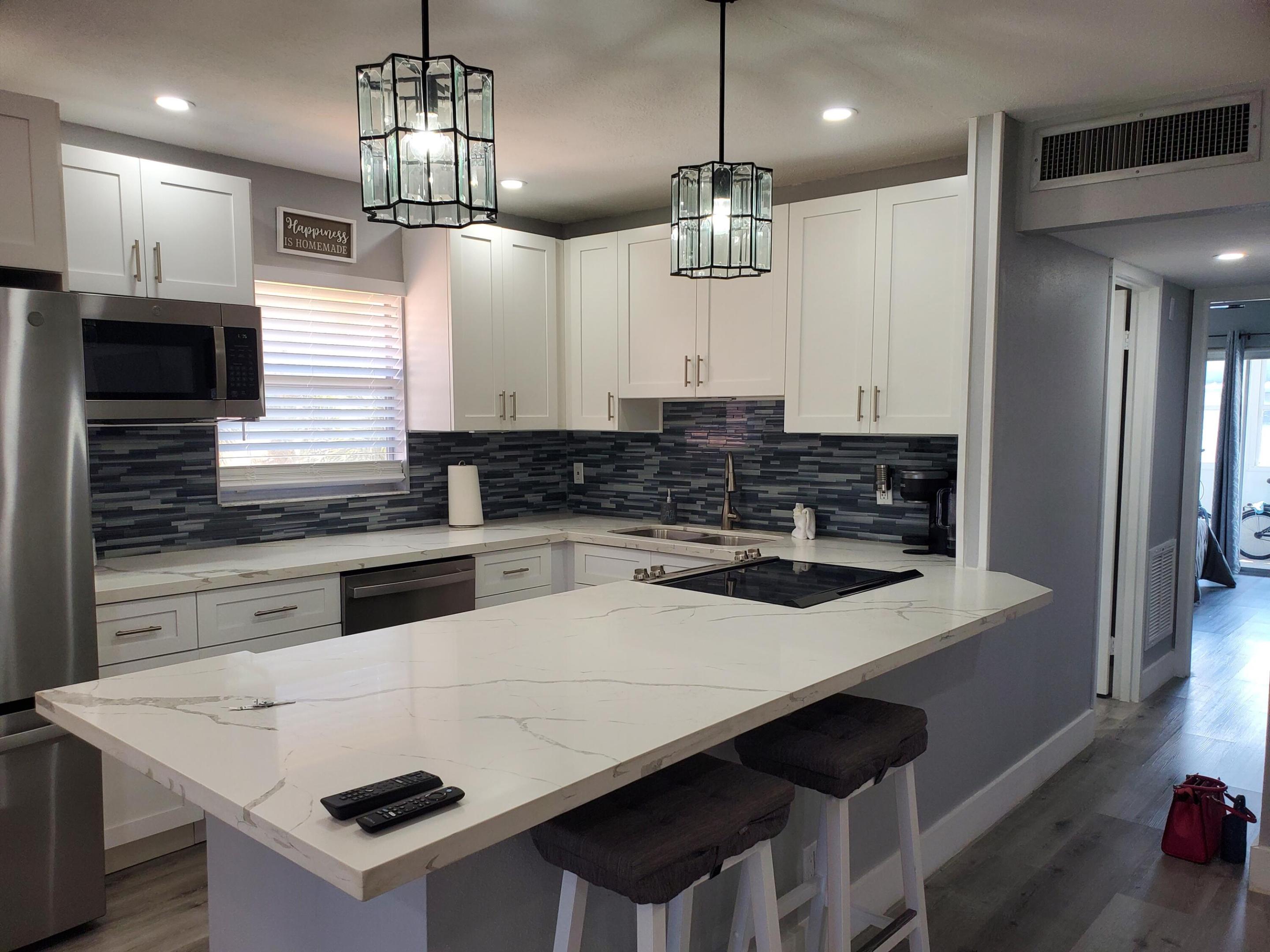 KINGS POINT SAXONY CONDOS - Residential Lease