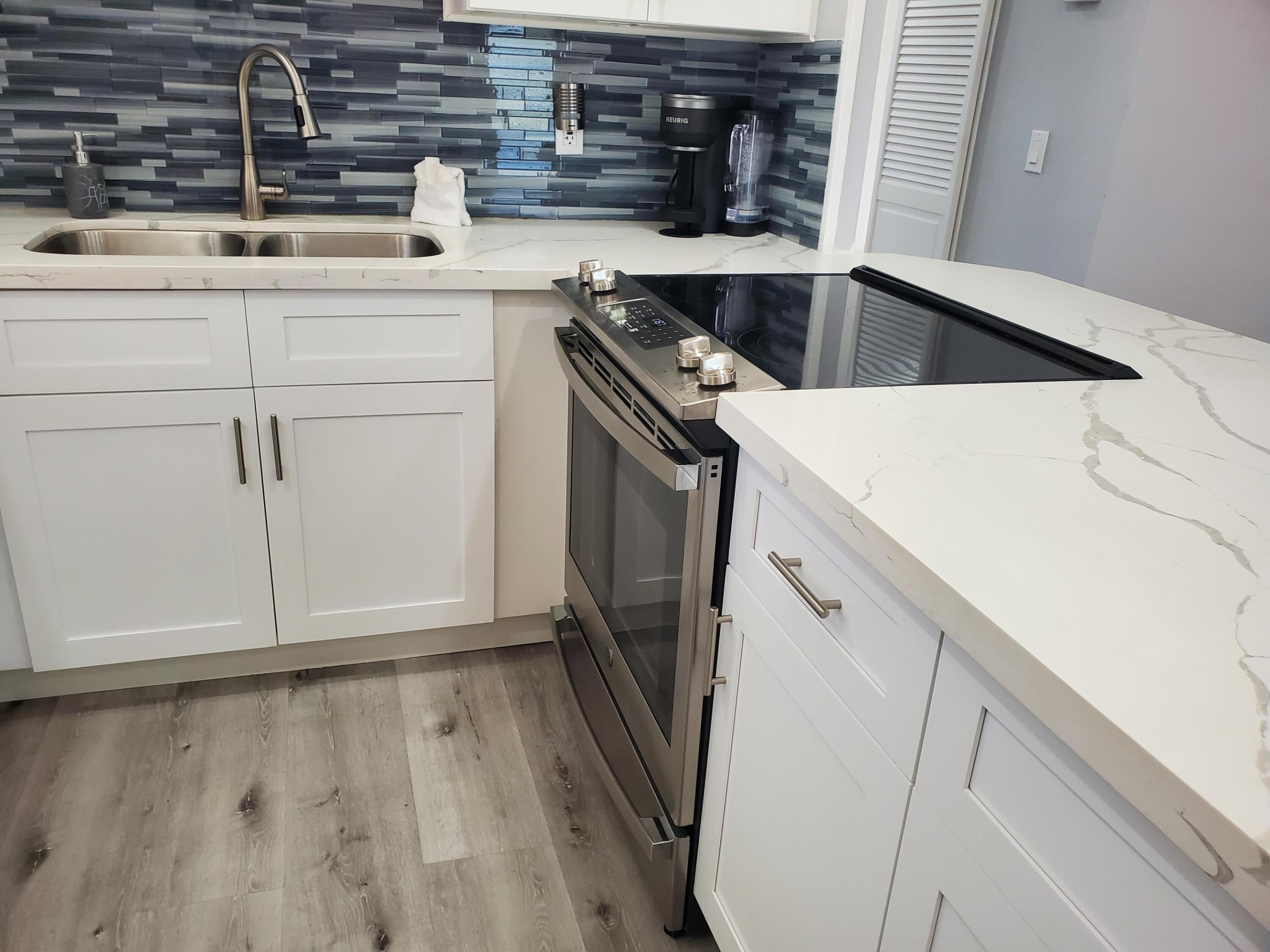 KINGS POINT SAXONY CONDOS - Residential Lease