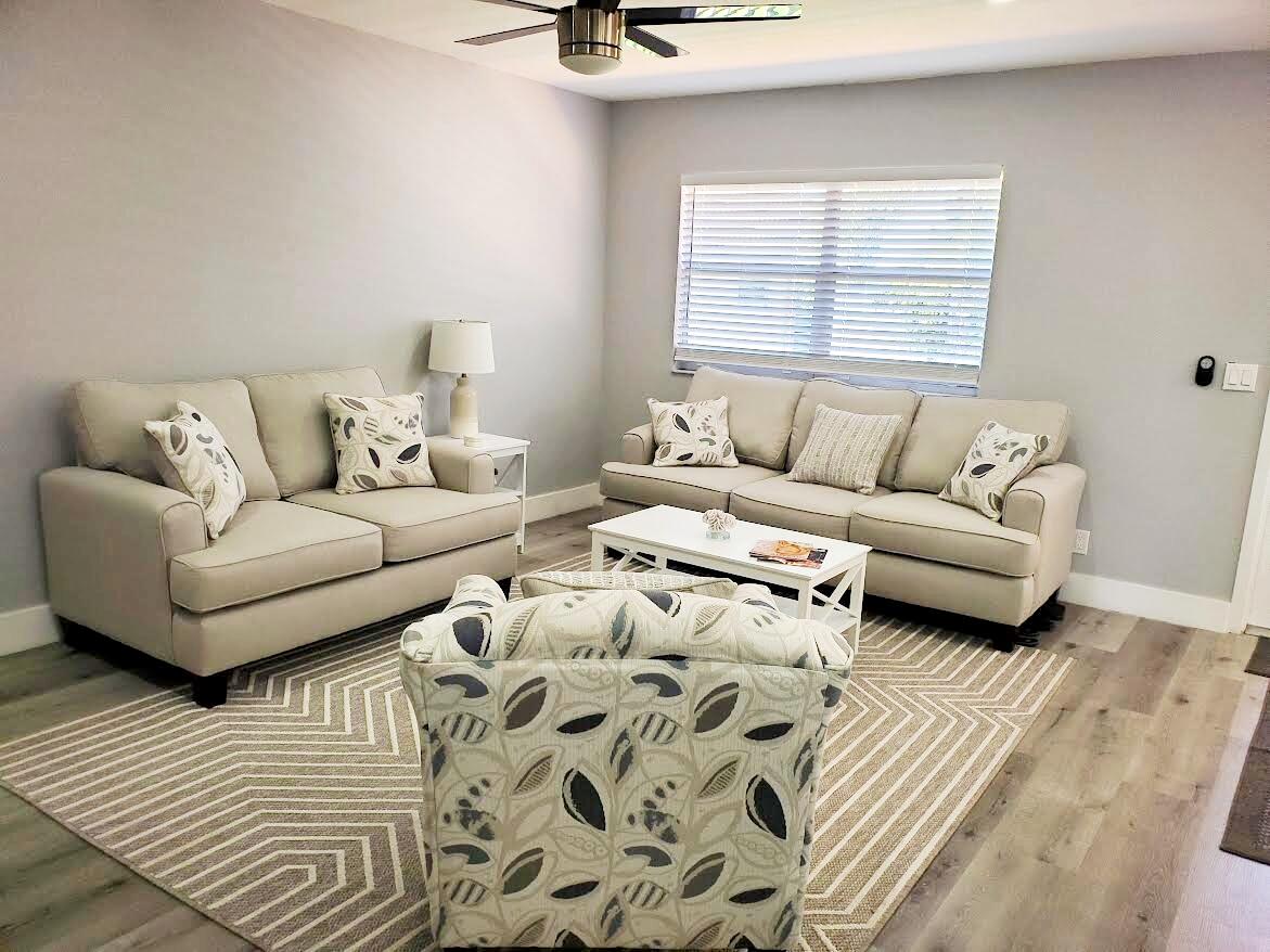 KINGS POINT SAXONY CONDOS - Residential Lease