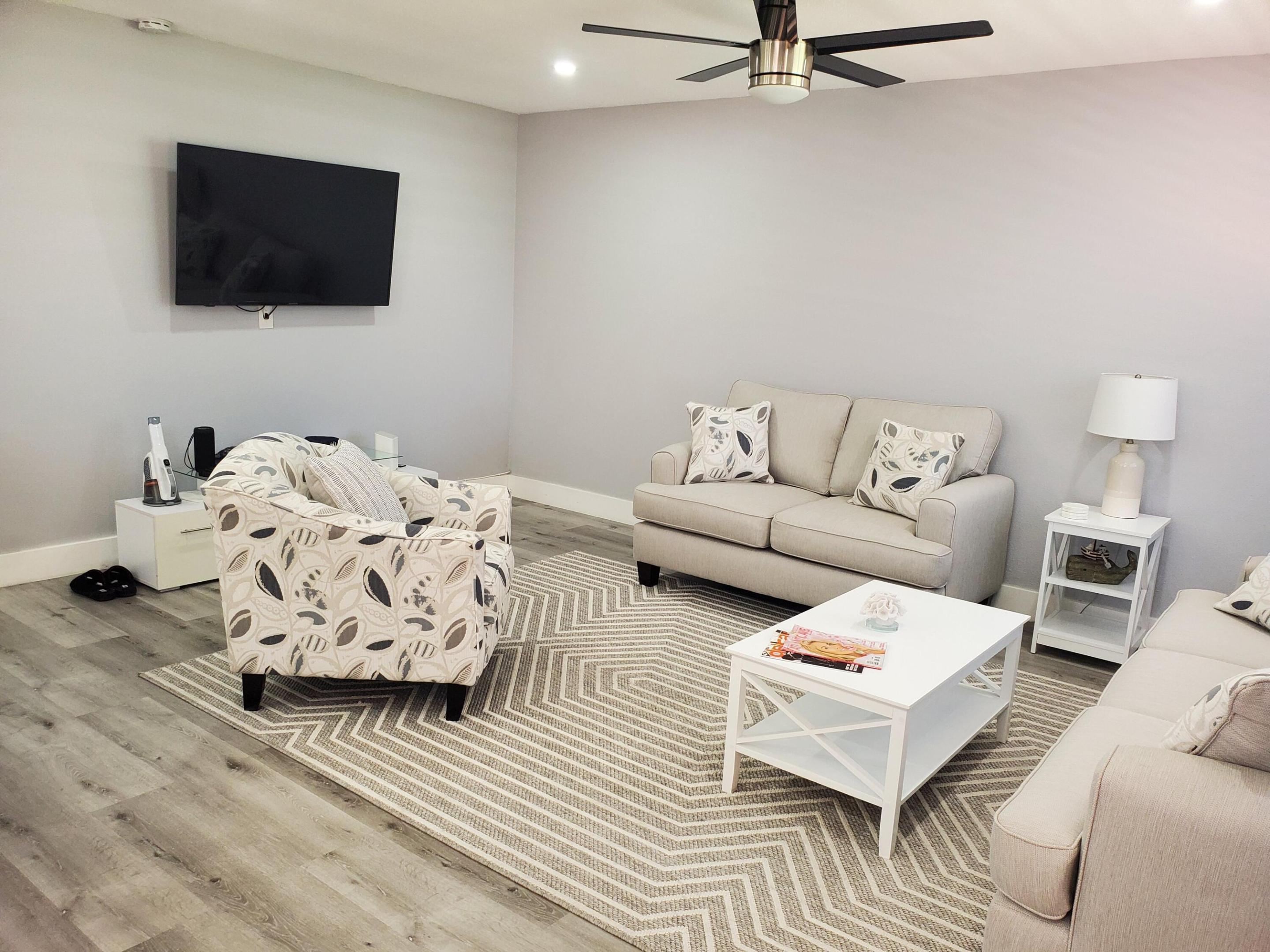 KINGS POINT SAXONY CONDOS - Residential Lease