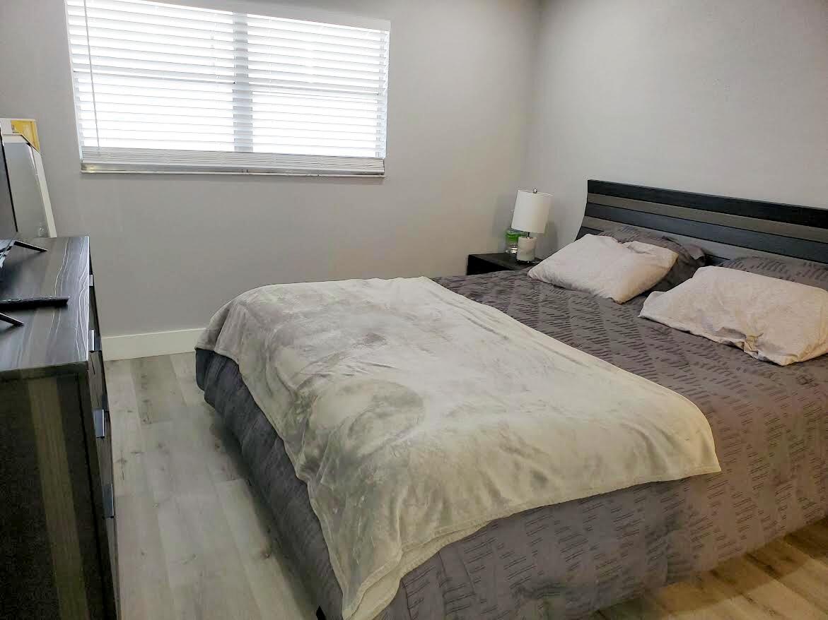 KINGS POINT SAXONY CONDOS - Residential Lease