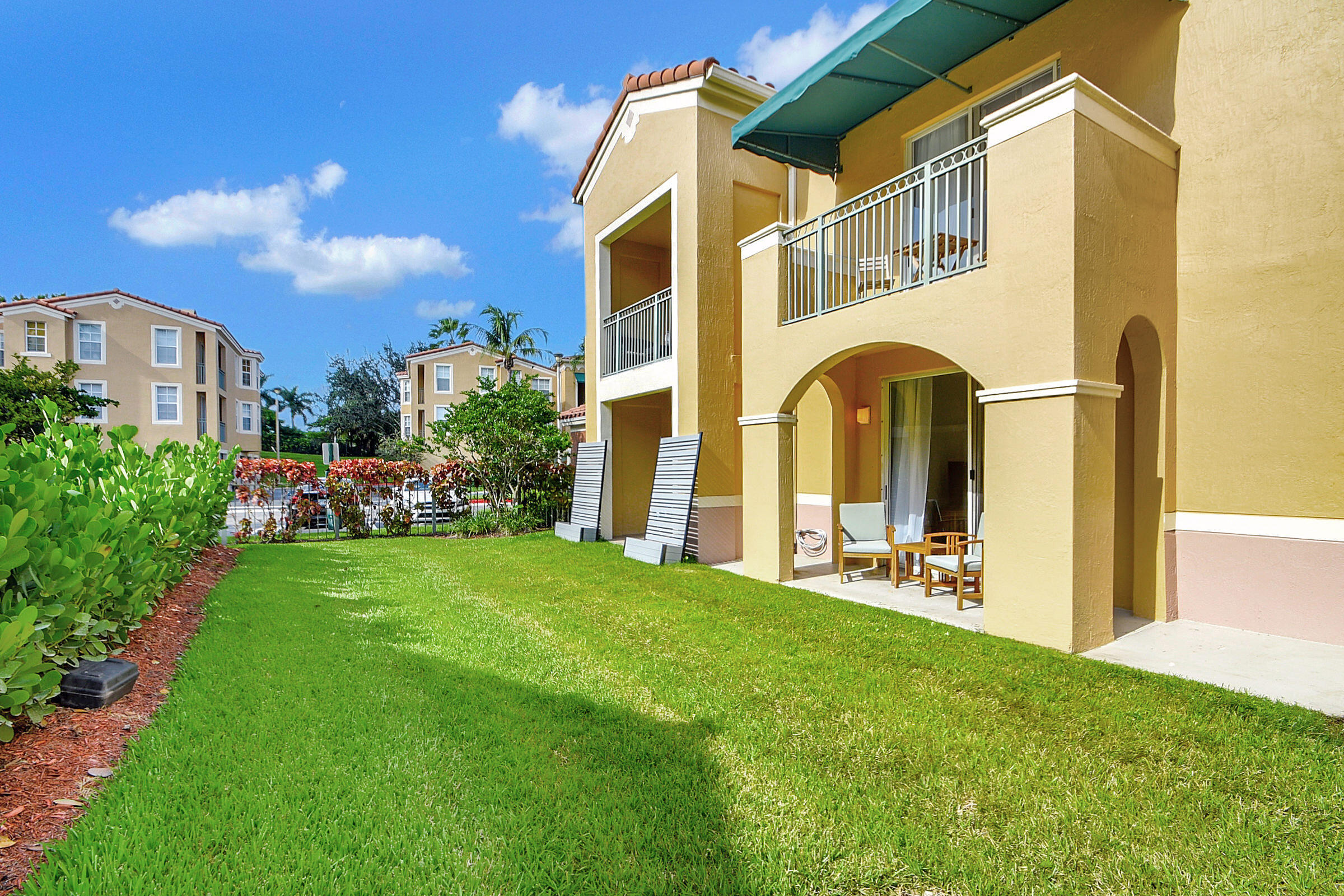 ST ANDREWS AT POLO CLUB CONDO - Residential Lease