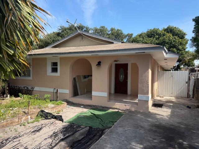 AMD PLAT OF TROPICS - Residential Lease