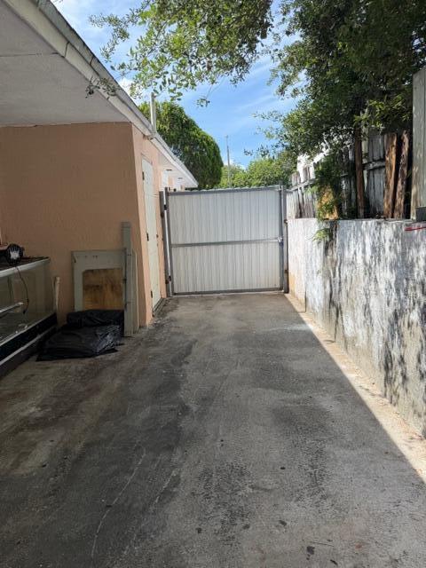 Spacious Miami-Dade Home Available Now!  This beautiful property features 3 bedrooms, 2 bathrooms duplex and a den that can easily serve as a 4th bedroom, offering plenty of space for your family and lifestyle needs. Located in the heart of Miami-Dade, close to shopping, dining, schools, and major highways.  No minimum credit score required! Don't wait, this property will not last long!