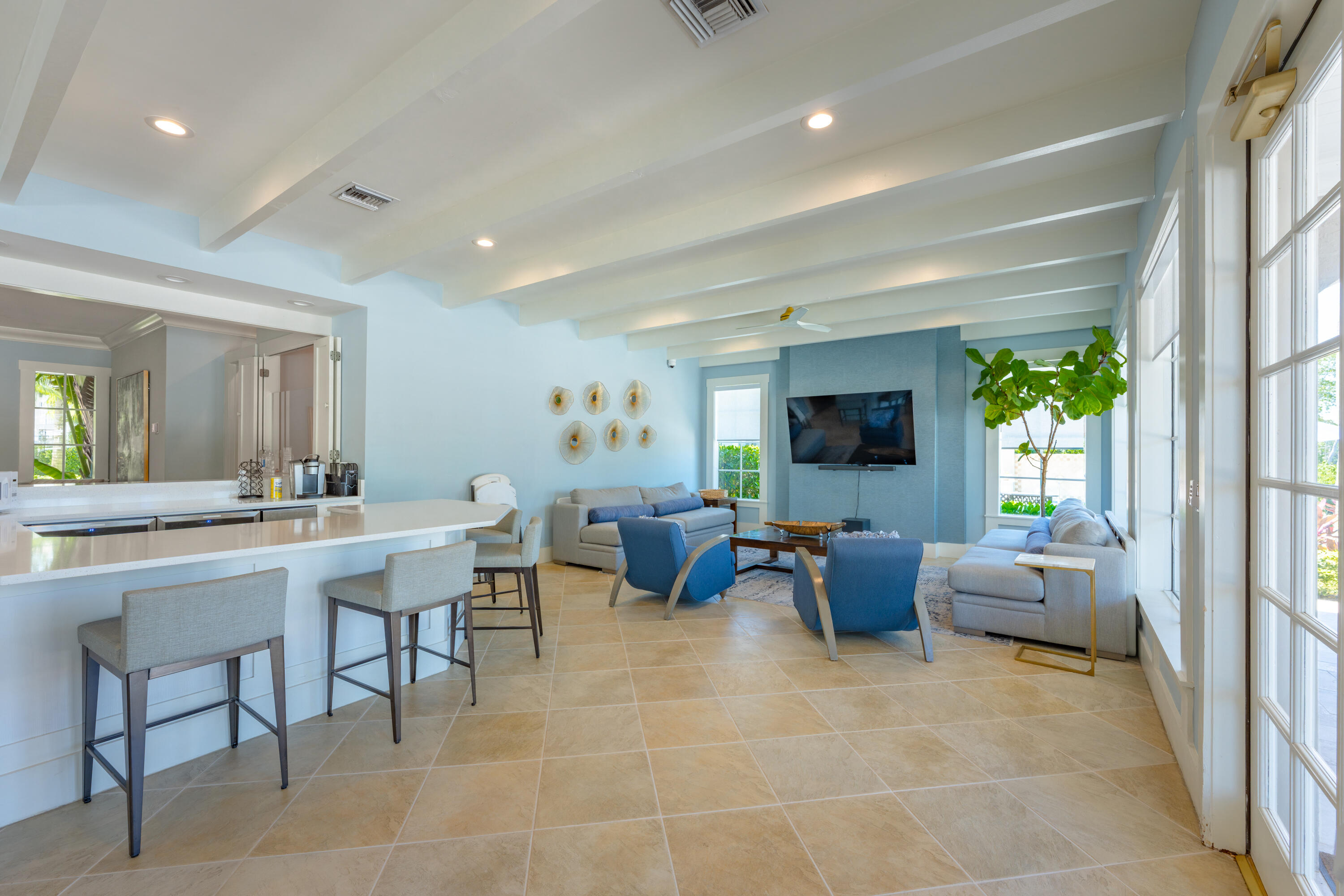 HIGHLAND BEACH CLUB CONDO - Residential