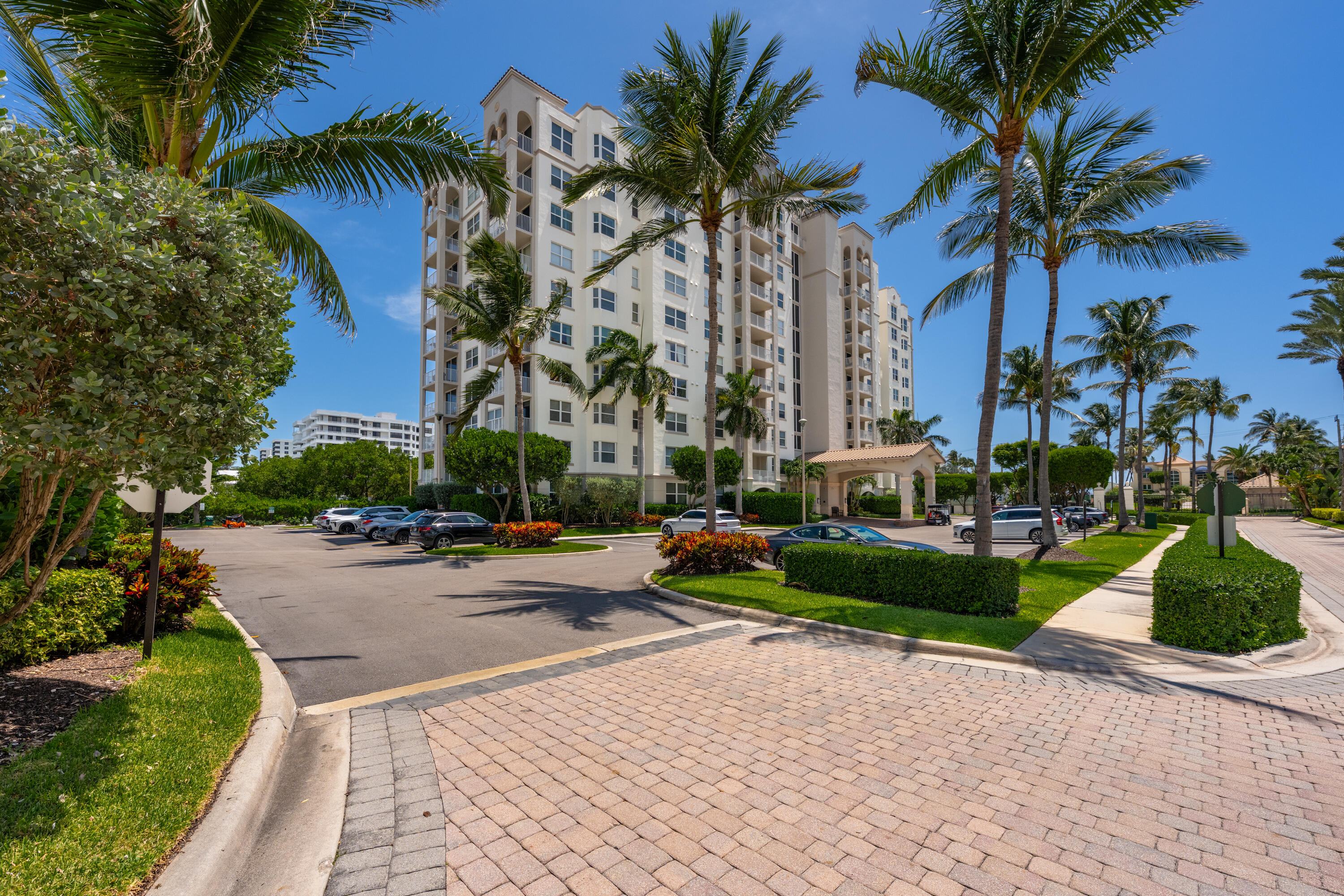 HIGHLAND BEACH CLUB CONDO - Residential