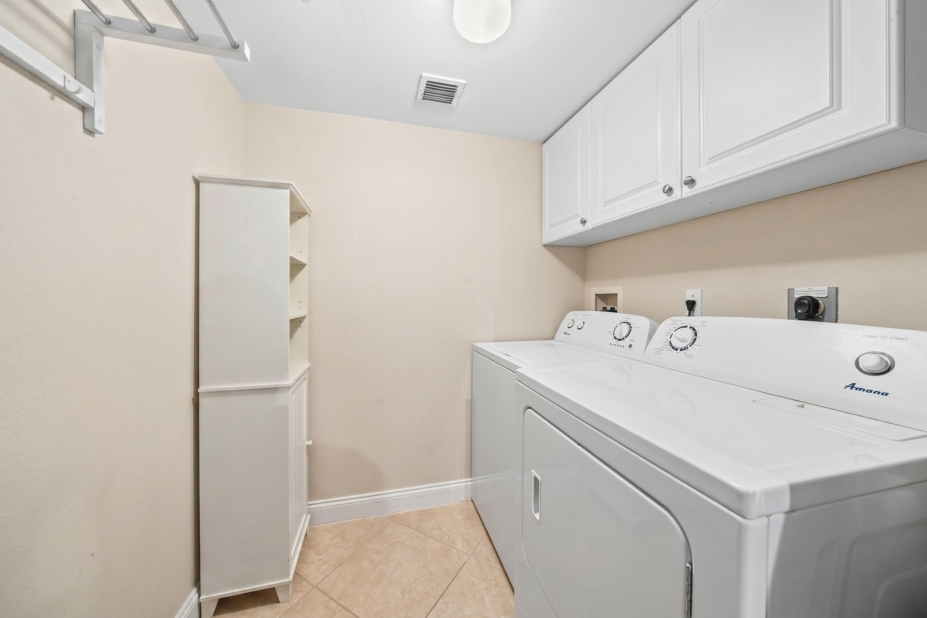 HIGHLAND BEACH CLUB CONDO - Residential