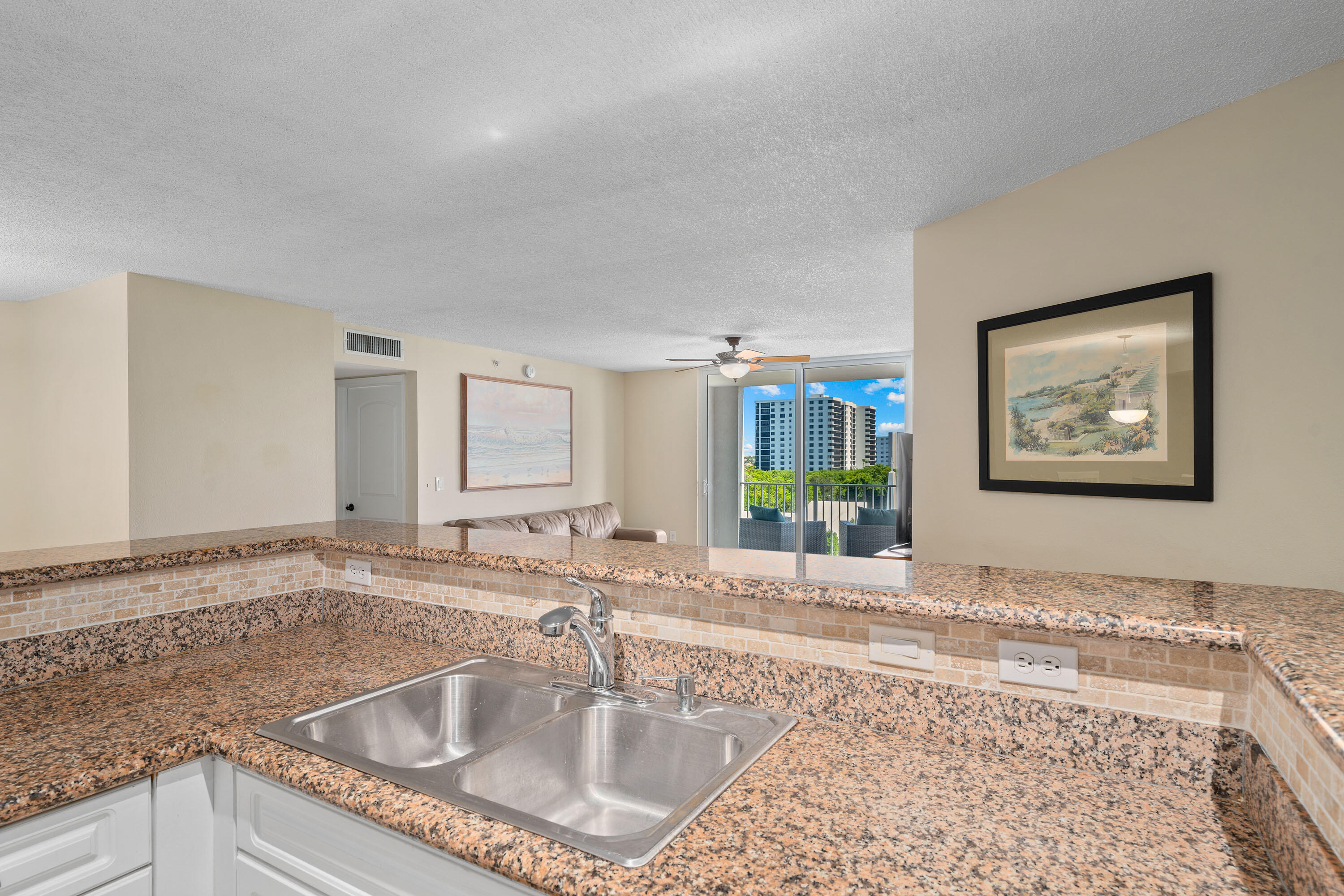 HIGHLAND BEACH CLUB CONDO - Residential