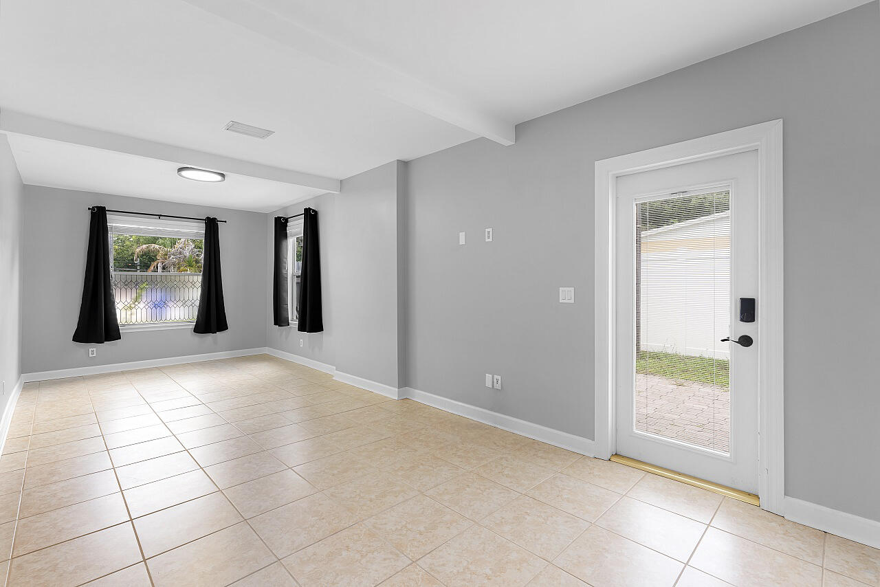 GREENWOOD VILLAGE SUB UNIT 2 - Residential