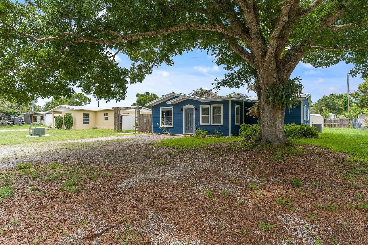 GREENWOOD VILLAGE SUB UNIT 2 - Residential