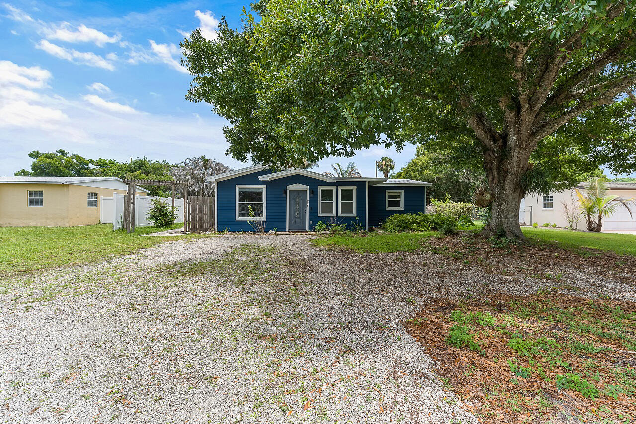 GREENWOOD VILLAGE SUB UNIT 2 - Residential