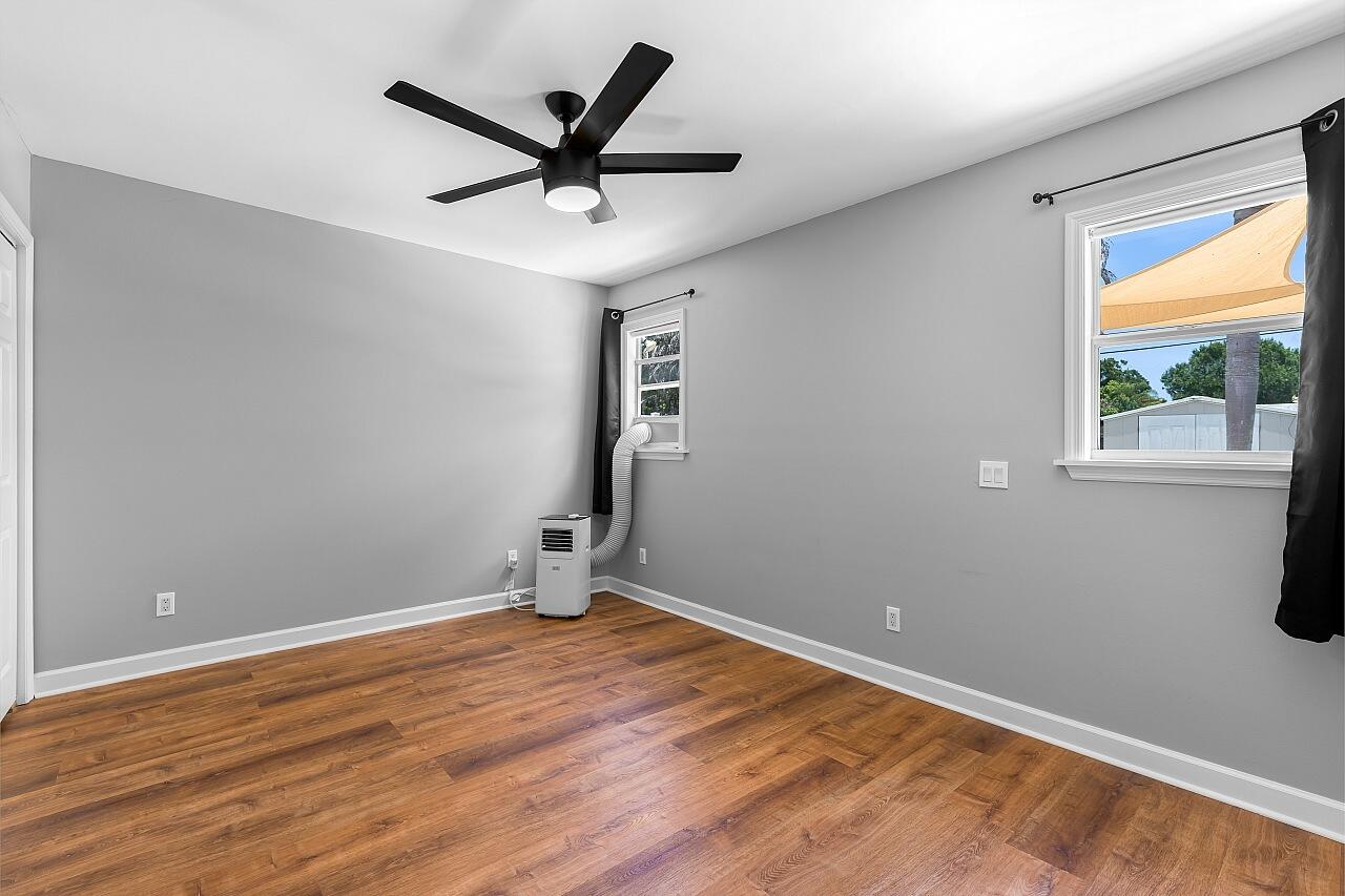 GREENWOOD VILLAGE SUB UNIT 2 - Residential