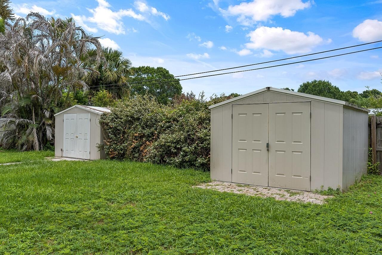GREENWOOD VILLAGE SUB UNIT 2 - Residential