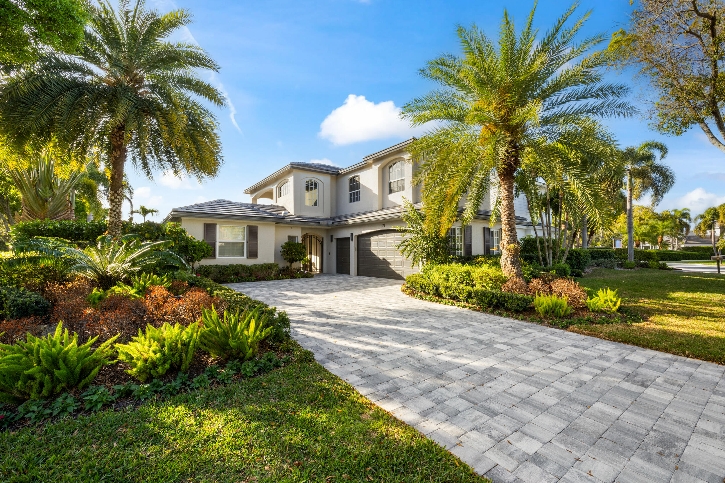 Admirals Cove - Residential