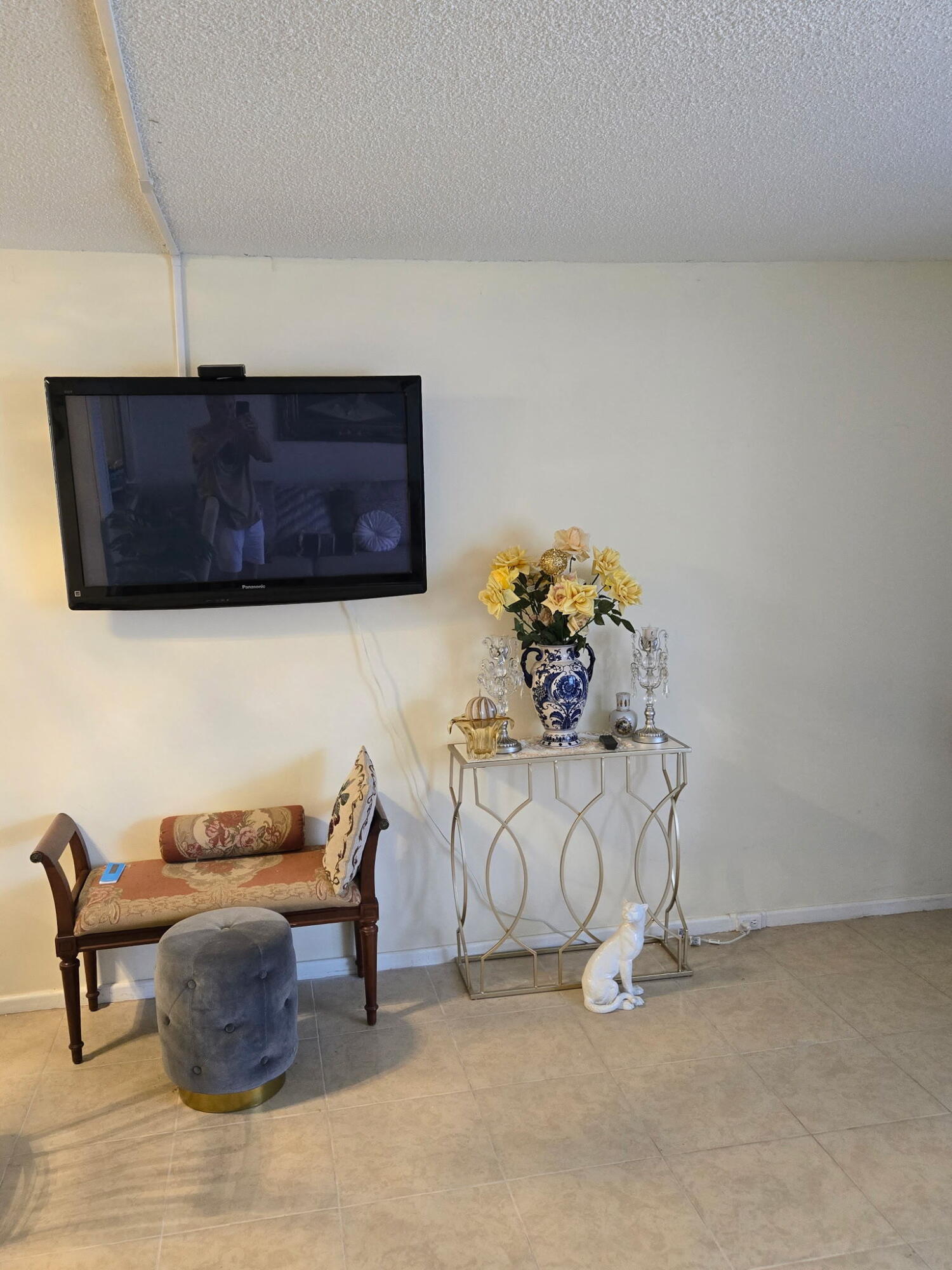 PRESCOTT A CONDO - Residential Lease