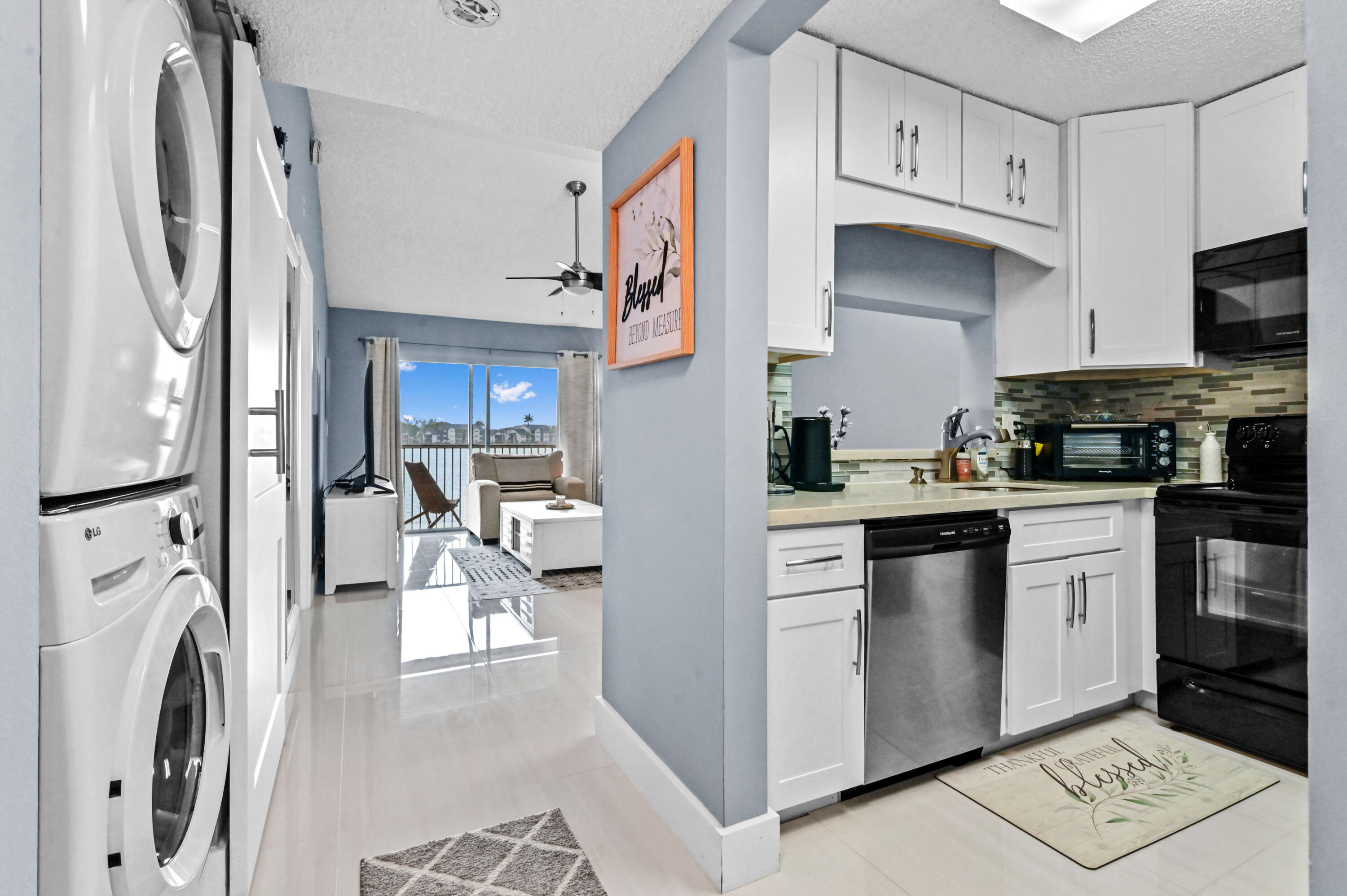 VIEWPOINTE - Residential