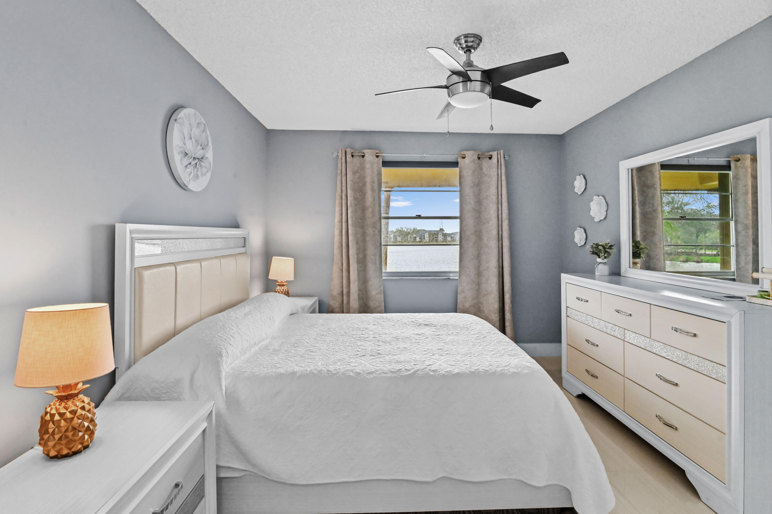 VIEWPOINTE - Residential