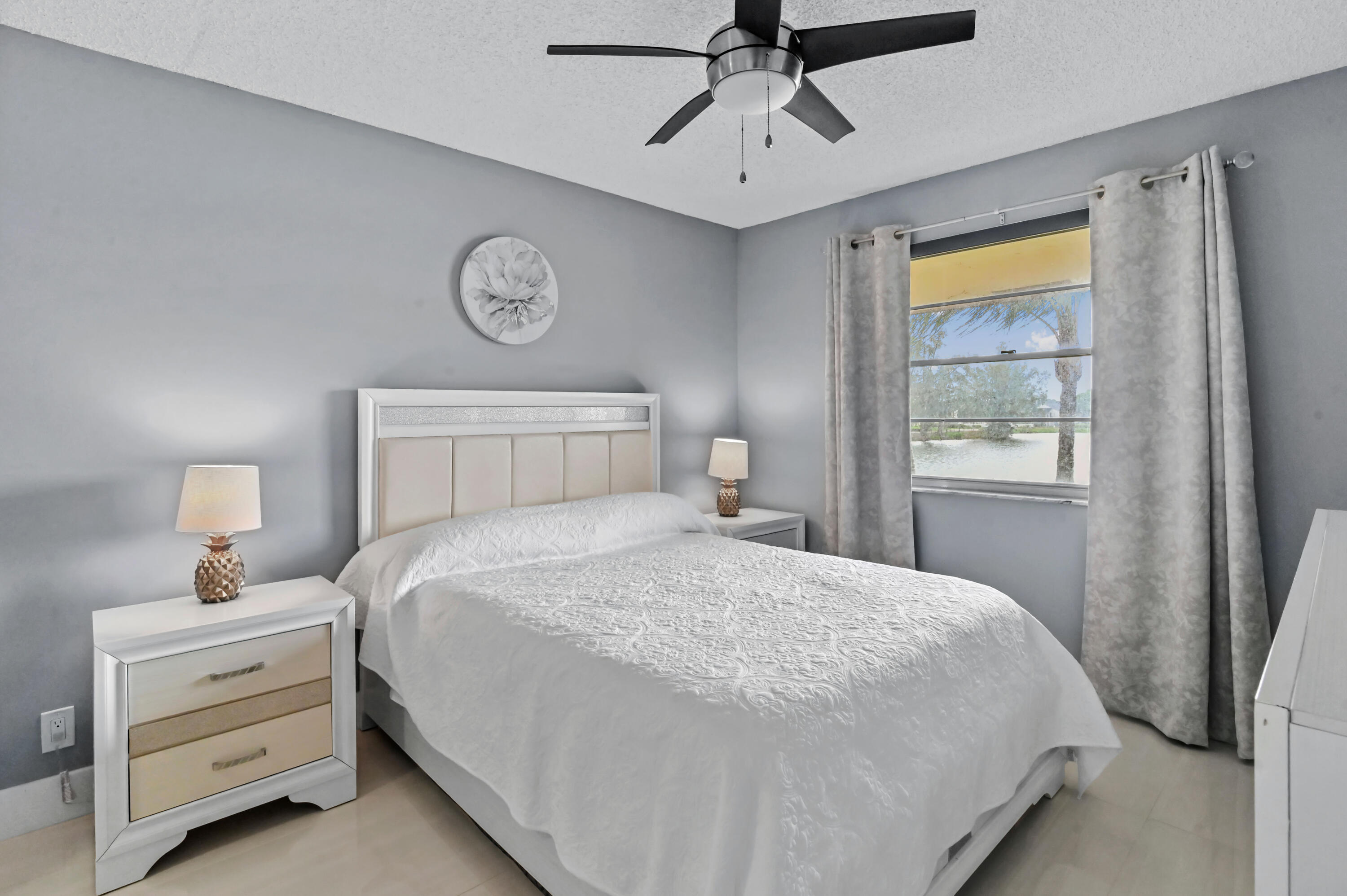 VIEWPOINTE - Residential