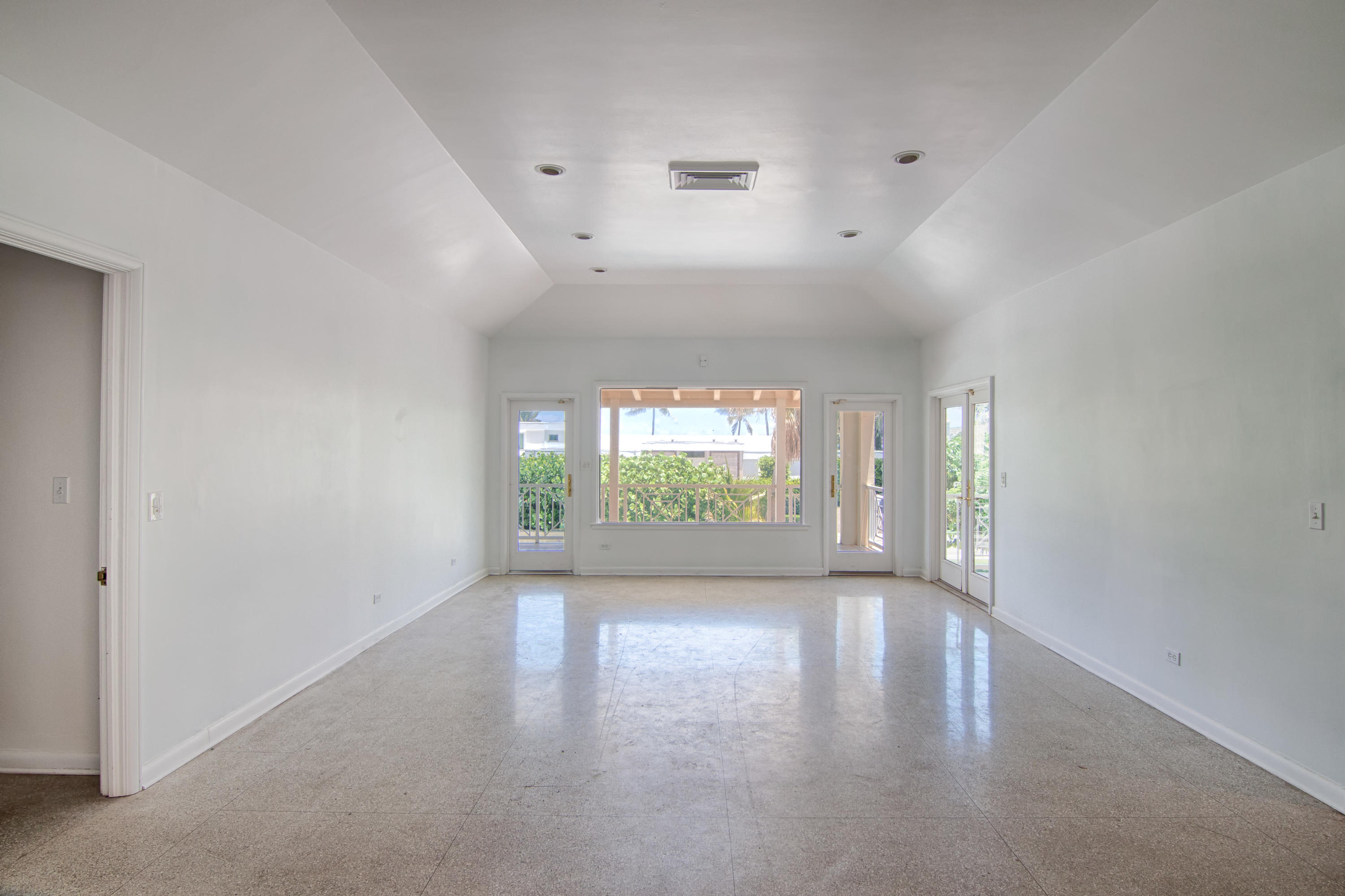 BOULEVARD ESTATES - Residential