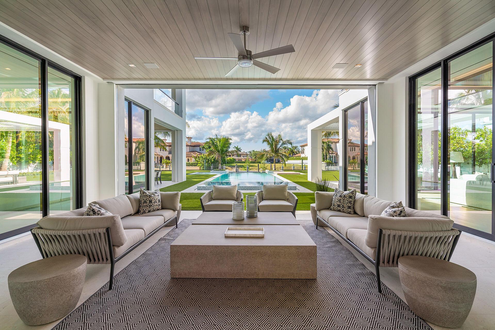 ROYAL PALM YACHT & COUNTRY CLUB - Residential