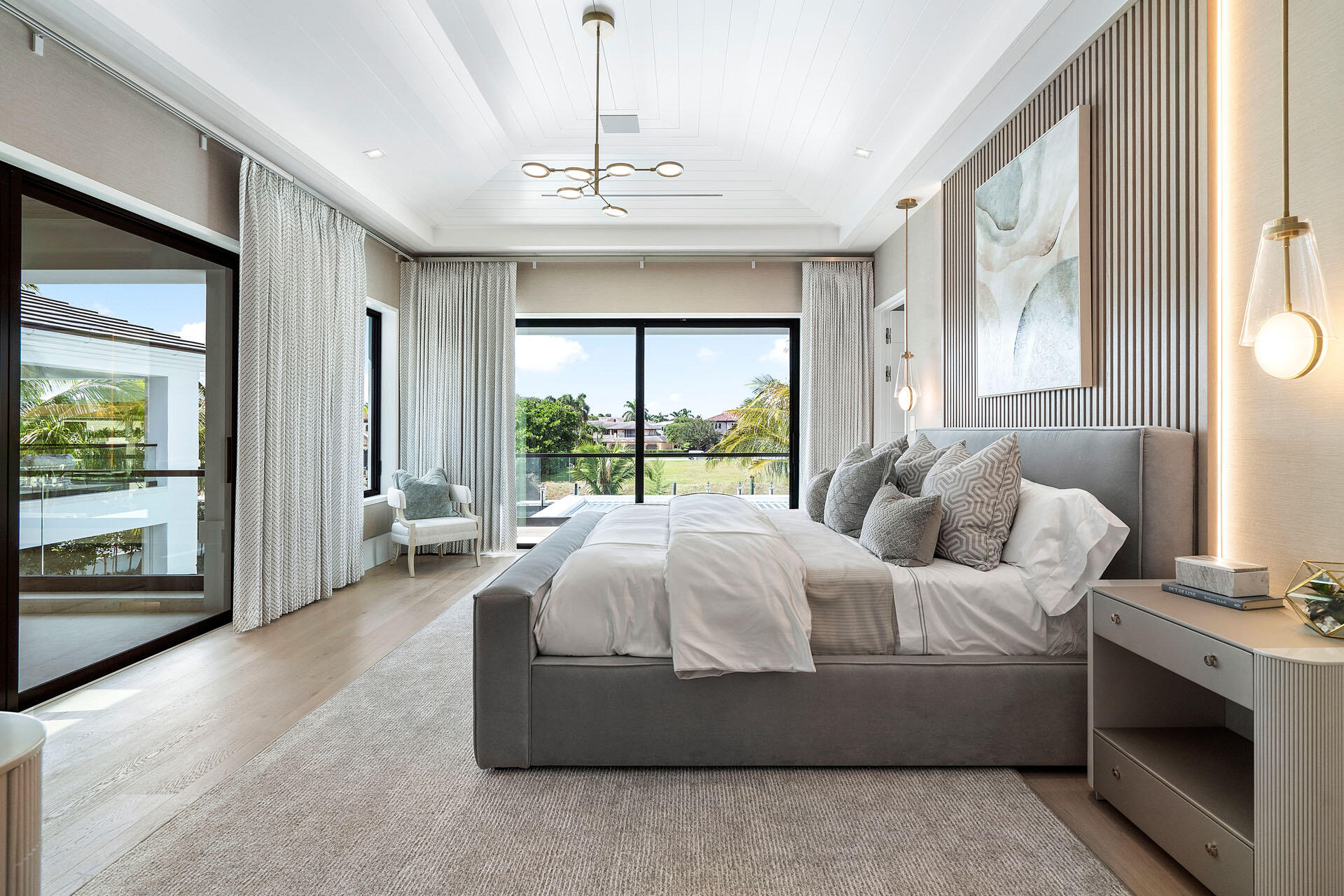 ROYAL PALM YACHT & COUNTRY CLUB - Residential