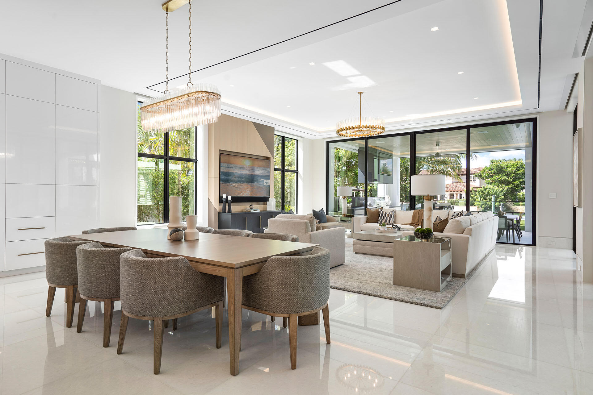 ROYAL PALM YACHT & COUNTRY CLUB - Residential