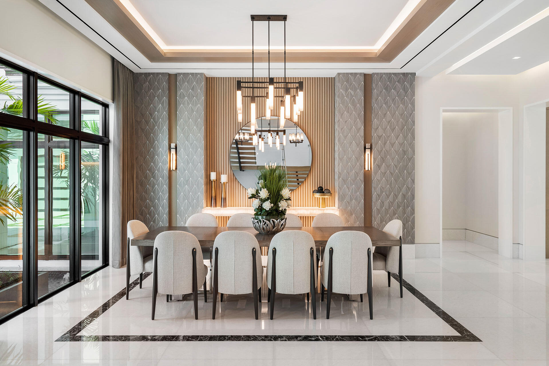 ROYAL PALM YACHT & COUNTRY CLUB - Residential