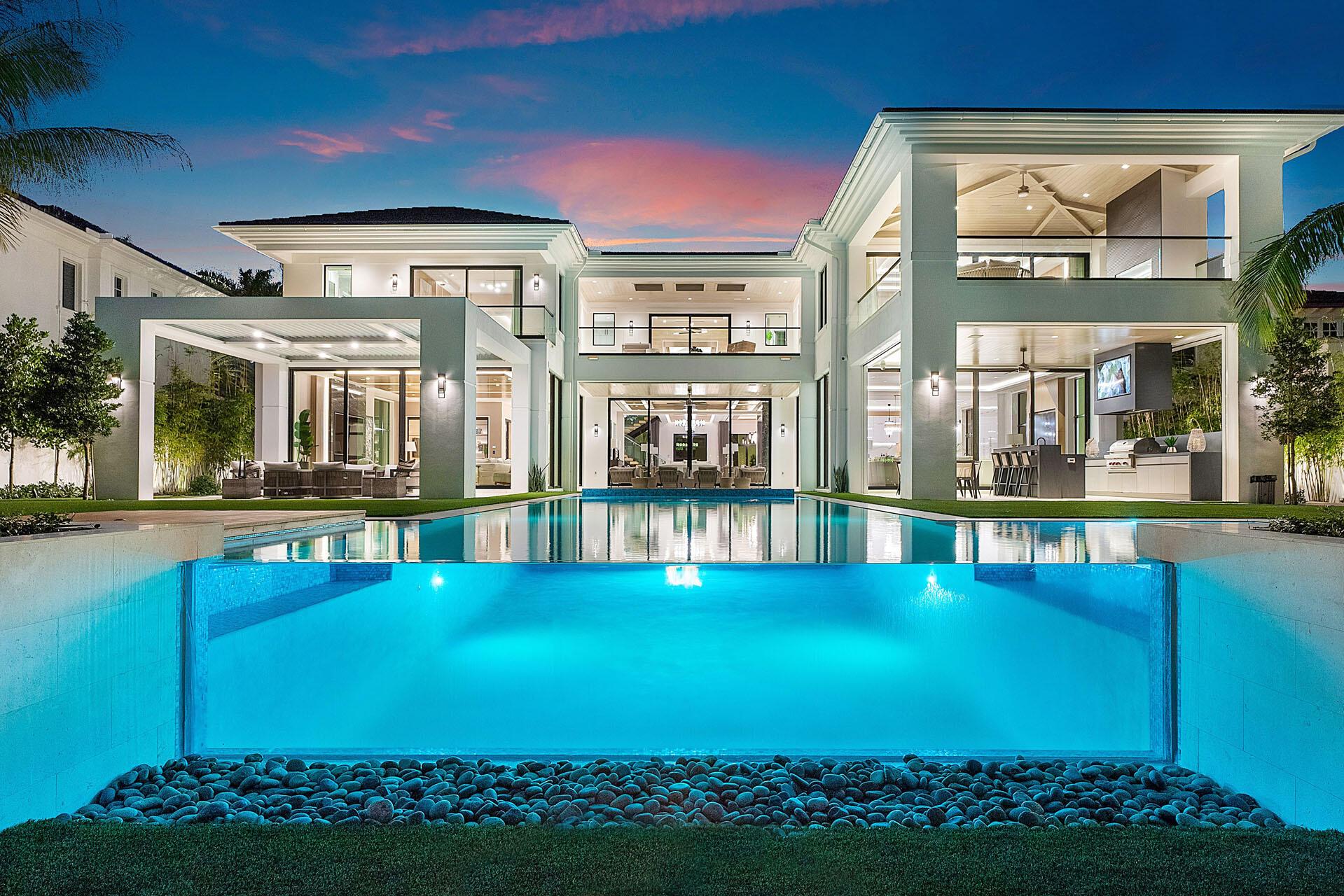 ROYAL PALM YACHT & COUNTRY CLUB - Residential