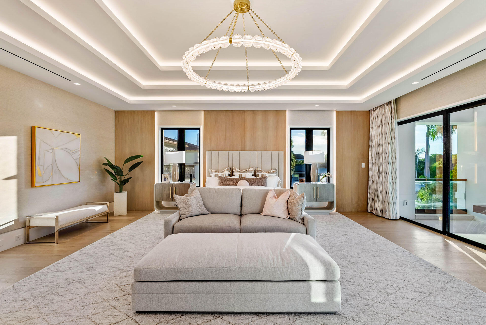 ROYAL PALM YACHT & COUNTRY CLUB - Residential