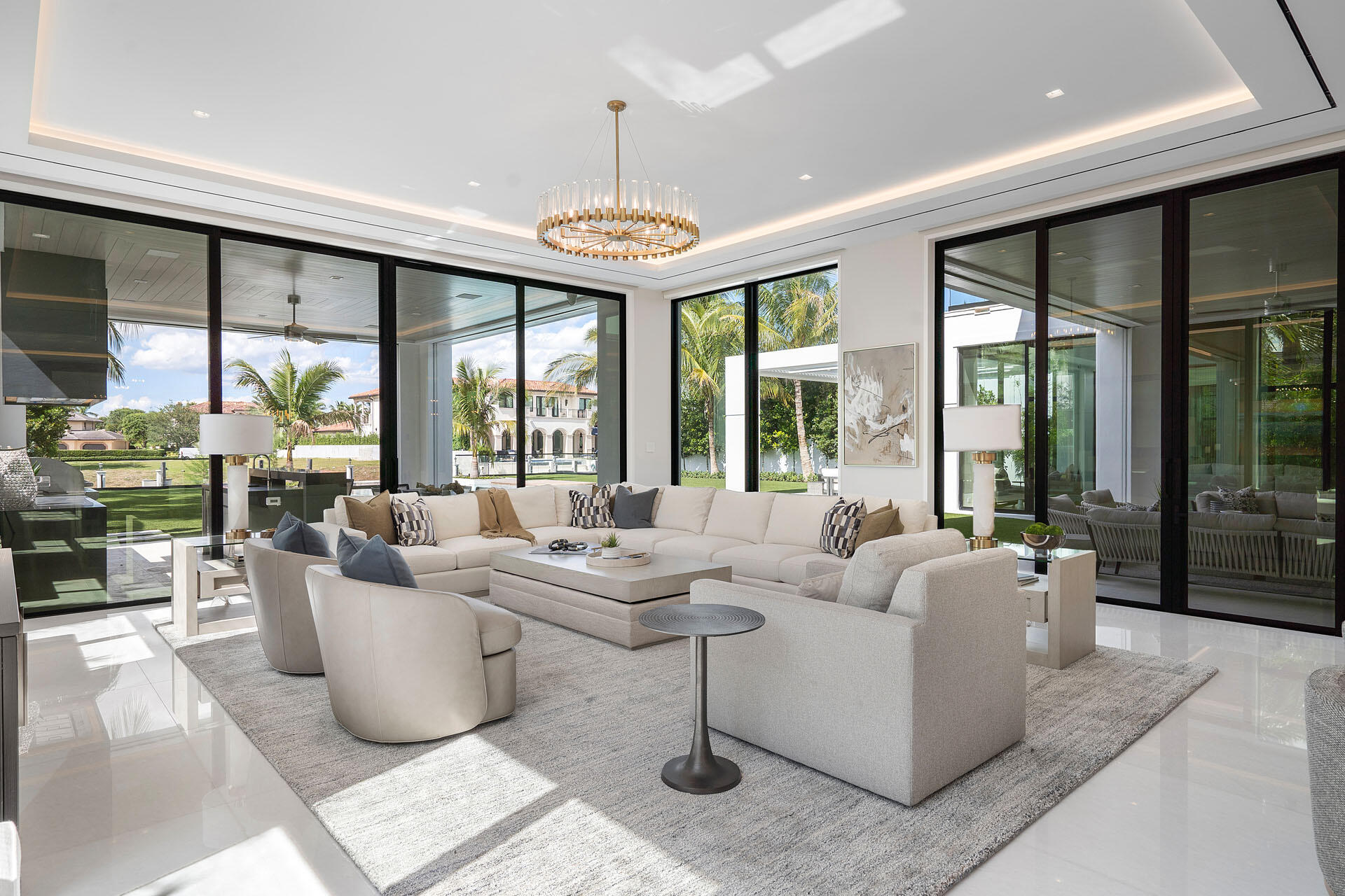 ROYAL PALM YACHT & COUNTRY CLUB - Residential