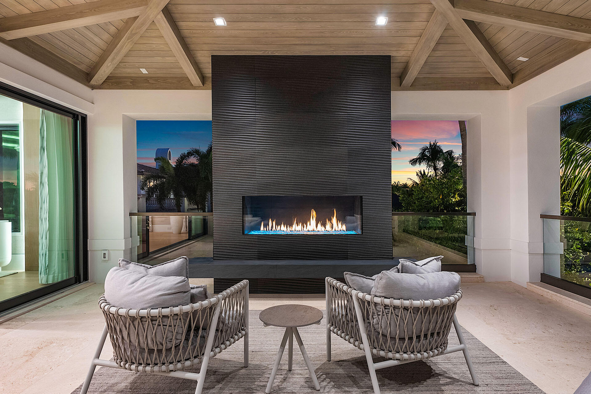 ROYAL PALM YACHT & COUNTRY CLUB - Residential