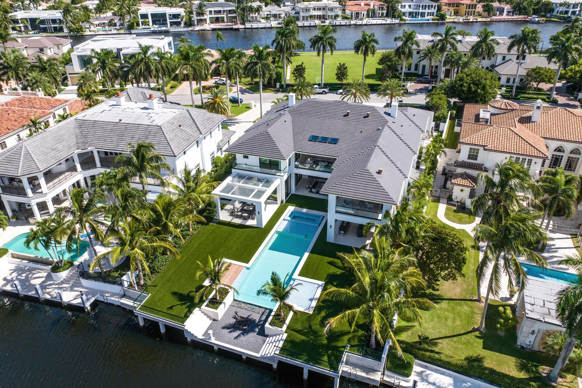 ROYAL PALM YACHT & COUNTRY CLUB - Residential